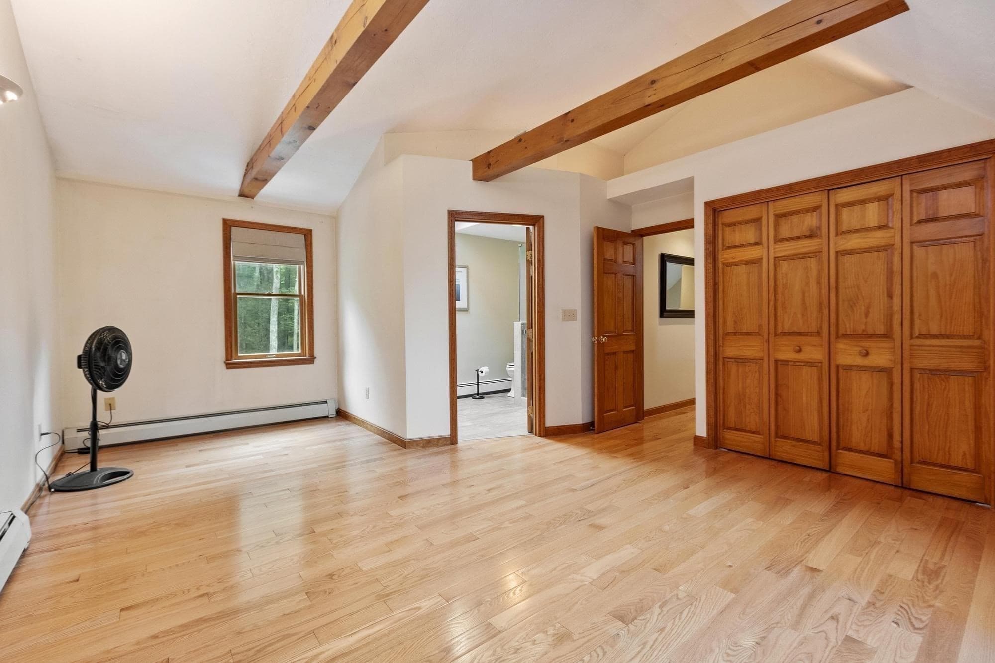 Single Family Residence at 10 Hog Hill Rd, Pepperell MA 01463, Pepperell, photo 26 of 41