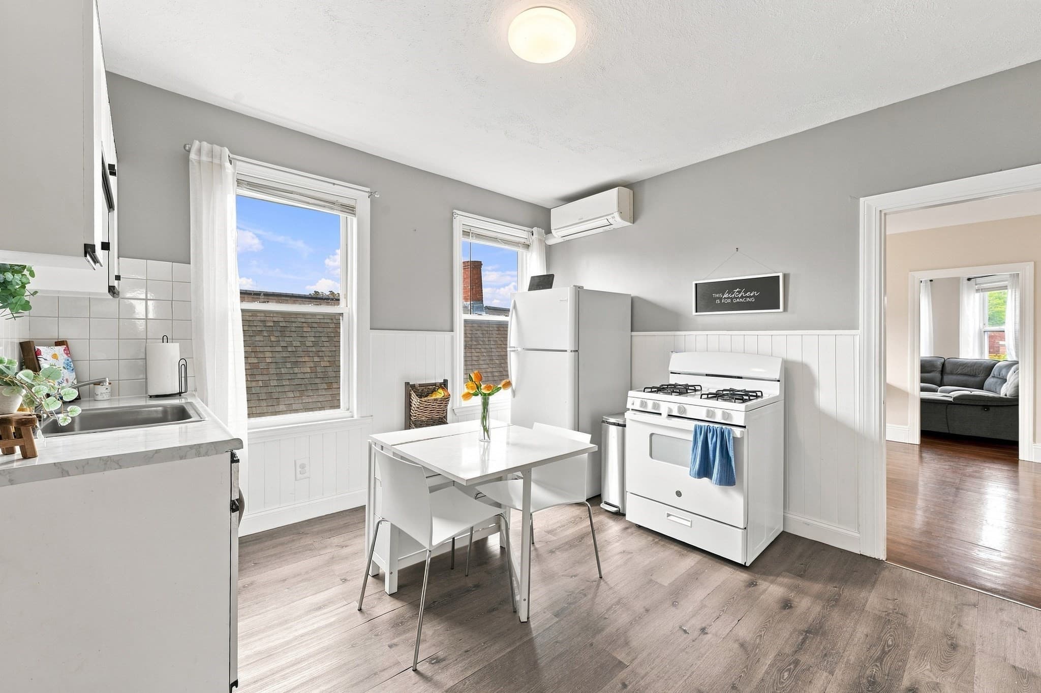 3 Family at 20 Hunting St, Cambridge MA 02141, Cambridge, photo 2 of 42