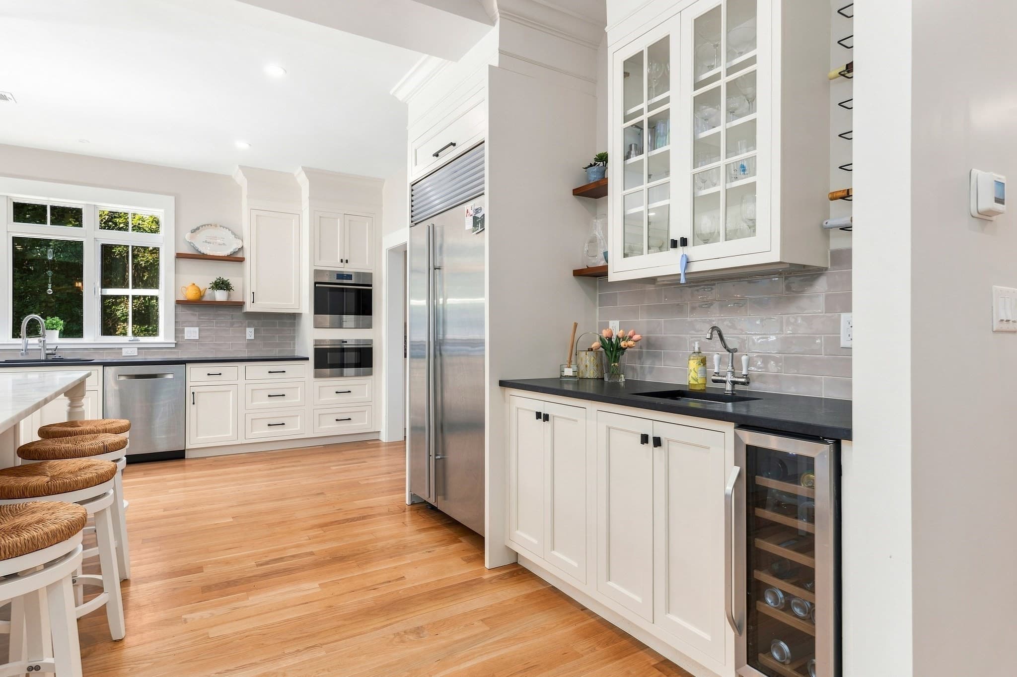 Single Family Residence at 10 Jerusalem Rd, Cohasset MA 02025, Cohasset, photo 6 of 42
