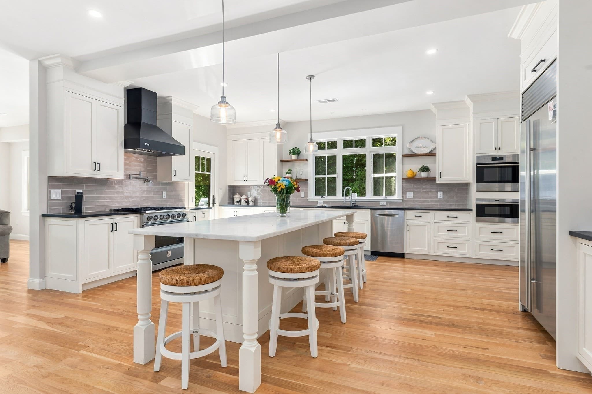 Single Family Residence at 10 Jerusalem Rd, Cohasset MA 02025, Cohasset, photo 5 of 42