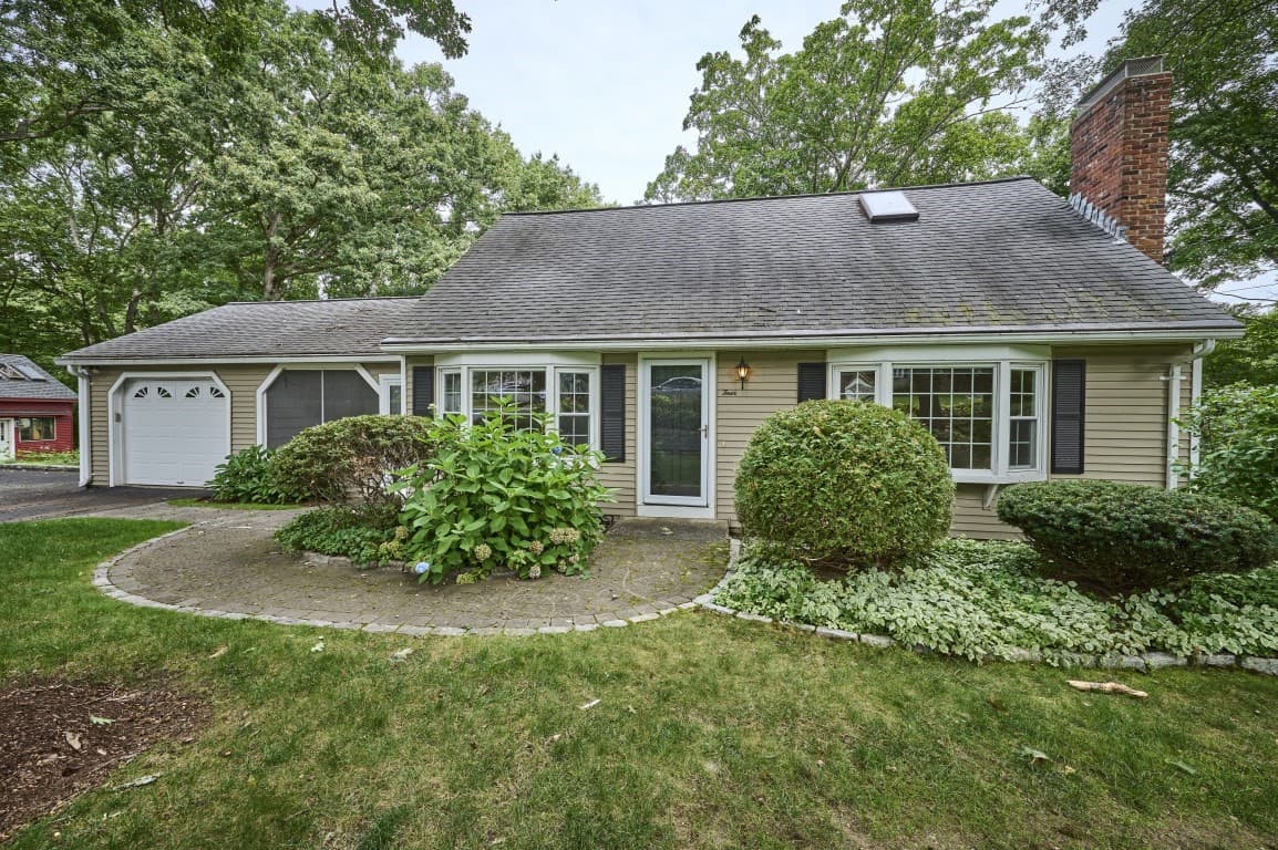 4 Hyder St, Westborough MA 01581