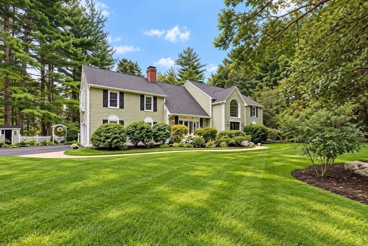 Single Family Residence at 66 Farrington Ln, Marlborough MA 01752, Marlborough, photo 13 of 42