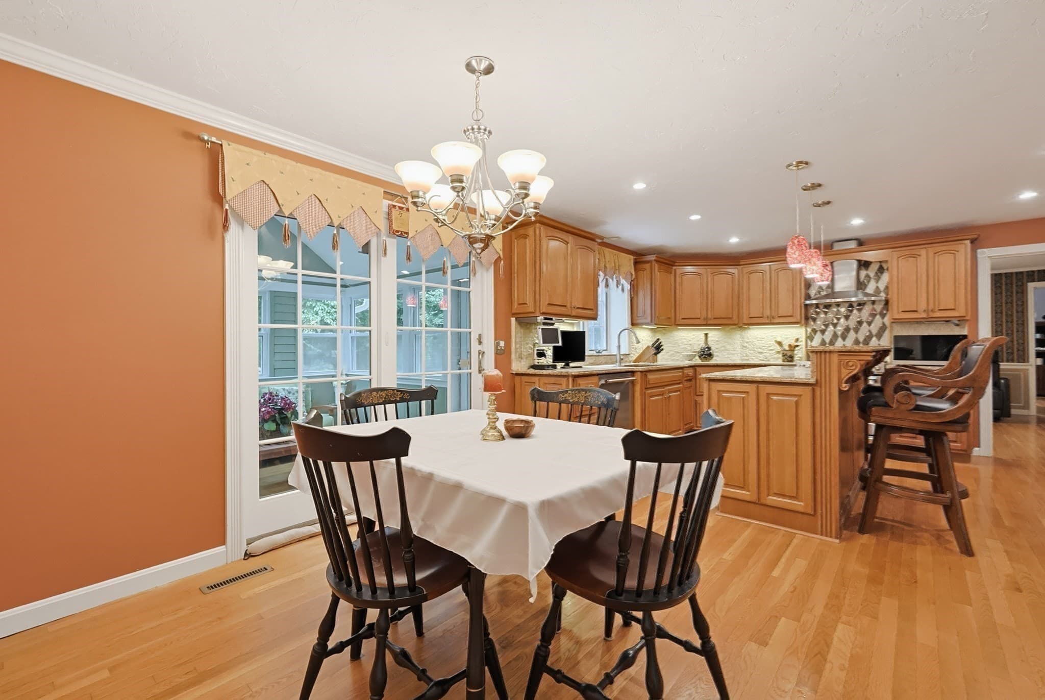 Single Family Residence at 66 Farrington Ln, Marlborough MA 01752, Marlborough, photo 3 of 42