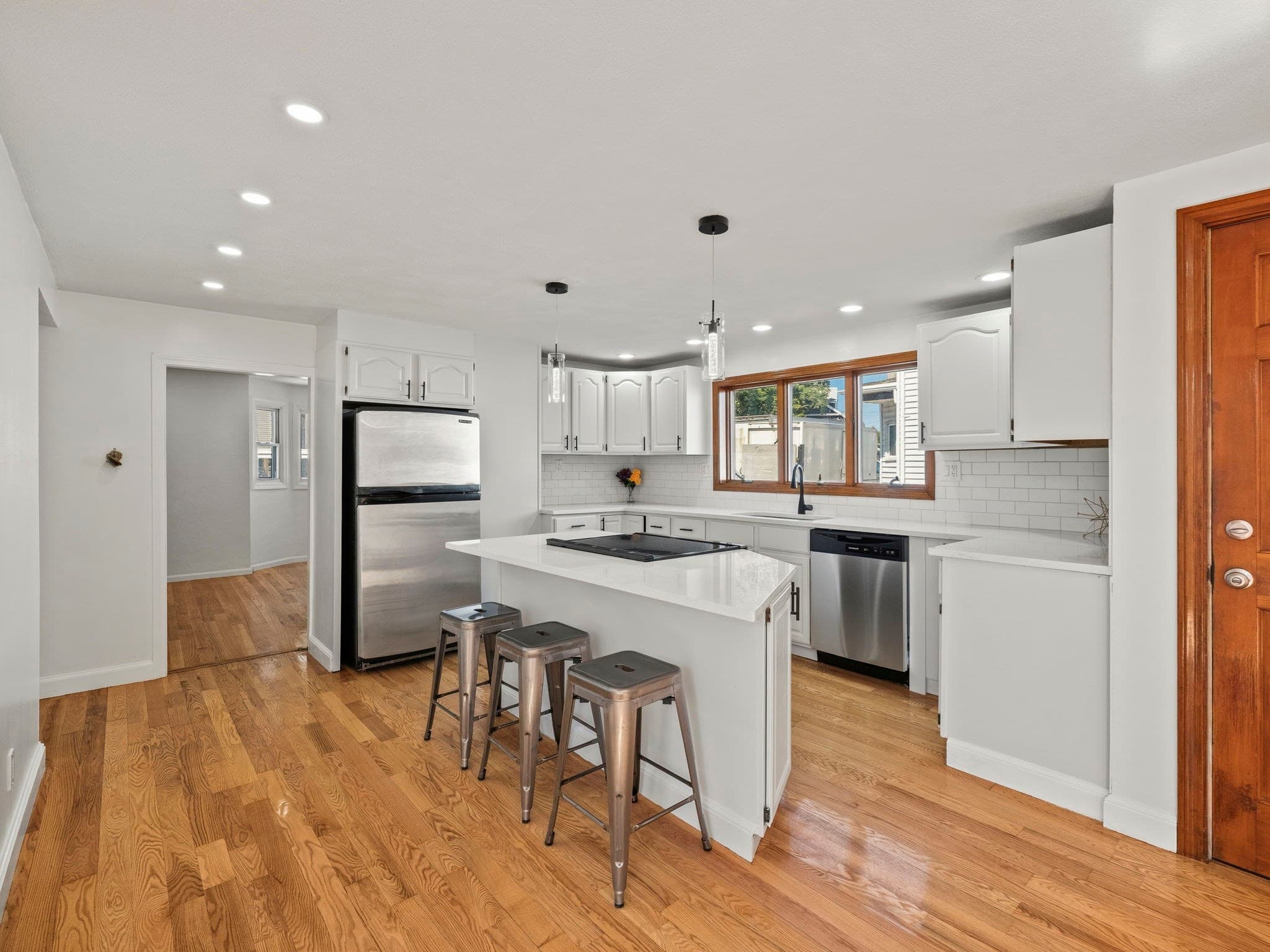Single Family Residence at 12 Boston St, Lynn MA 01904, Lynn, photo 17 of 42