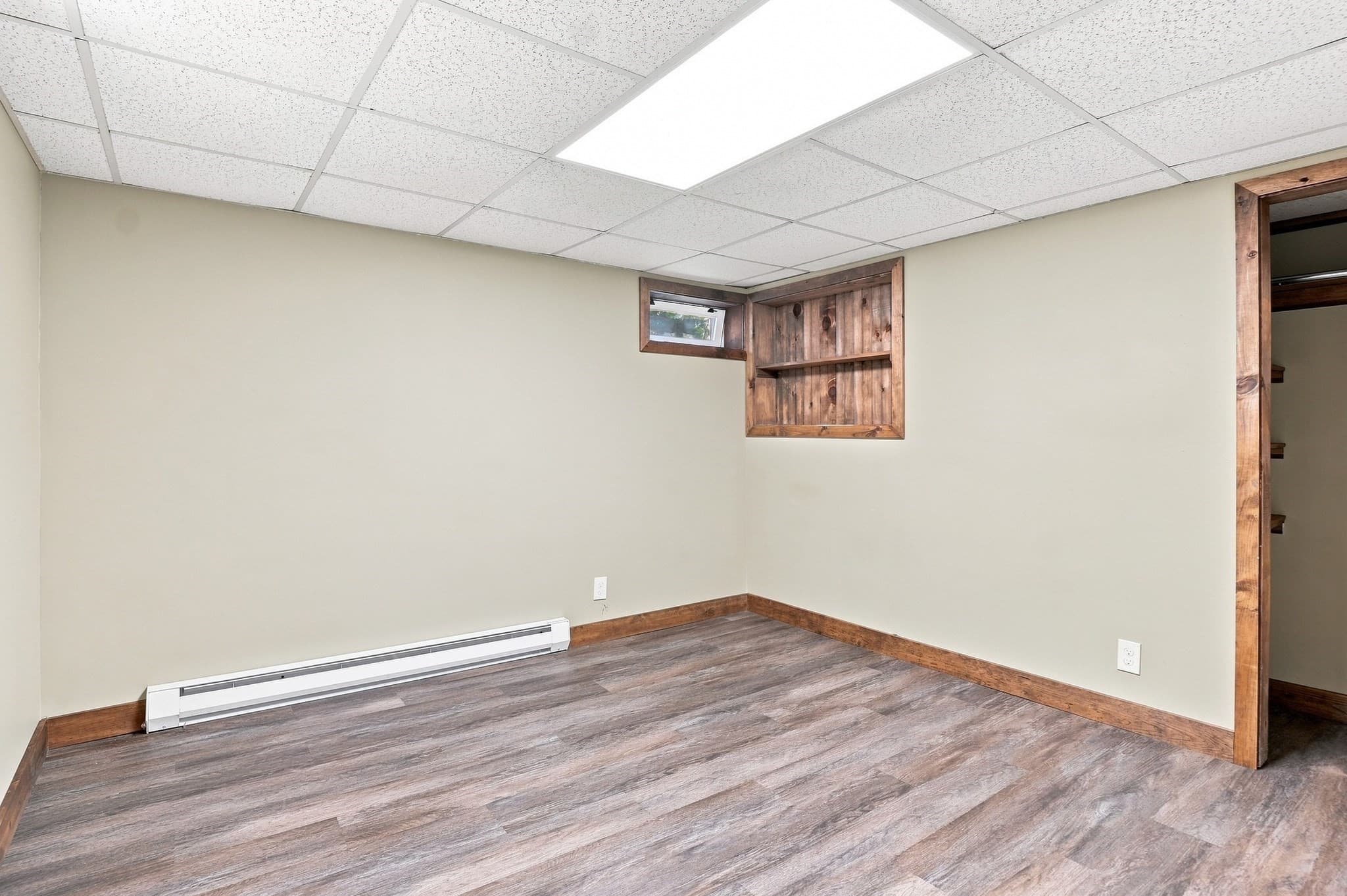 Single Family Residence at 65 Paris Avenue, Worcester MA 01603, Worcester, photo 23 of 35