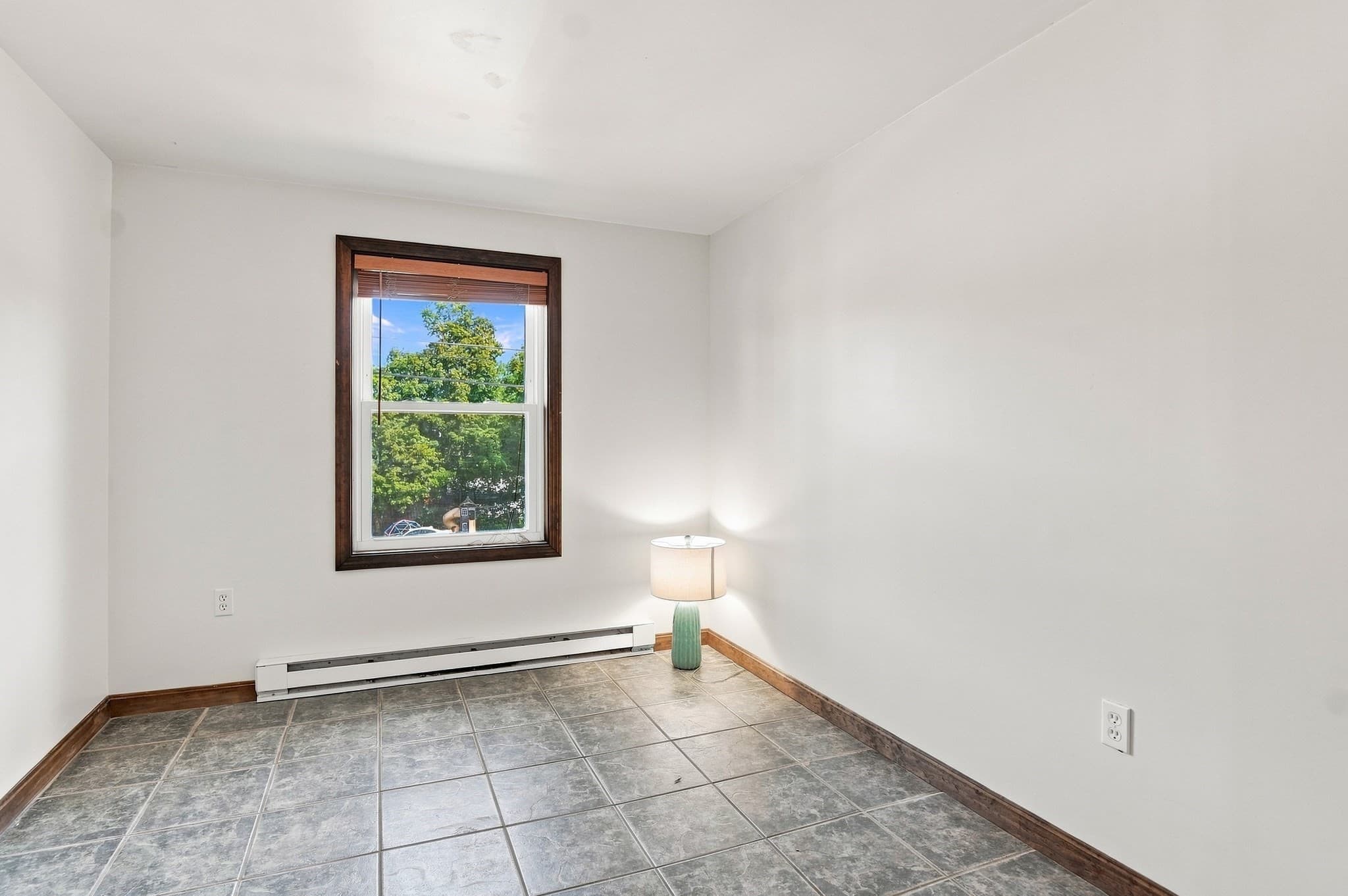 Single Family Residence at 65 Paris Avenue, Worcester MA 01603, Worcester, photo 17 of 35