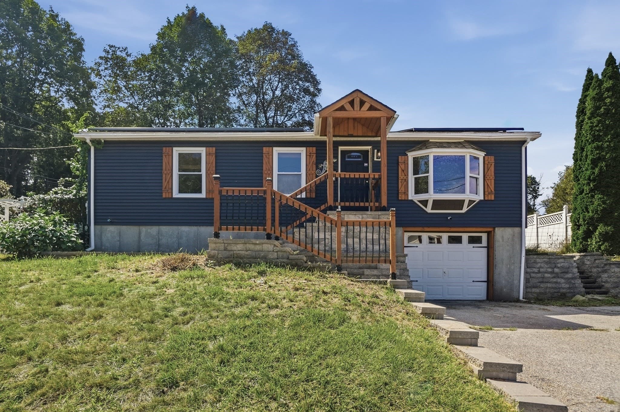 65 Paris Avenue, Worcester MA 01603