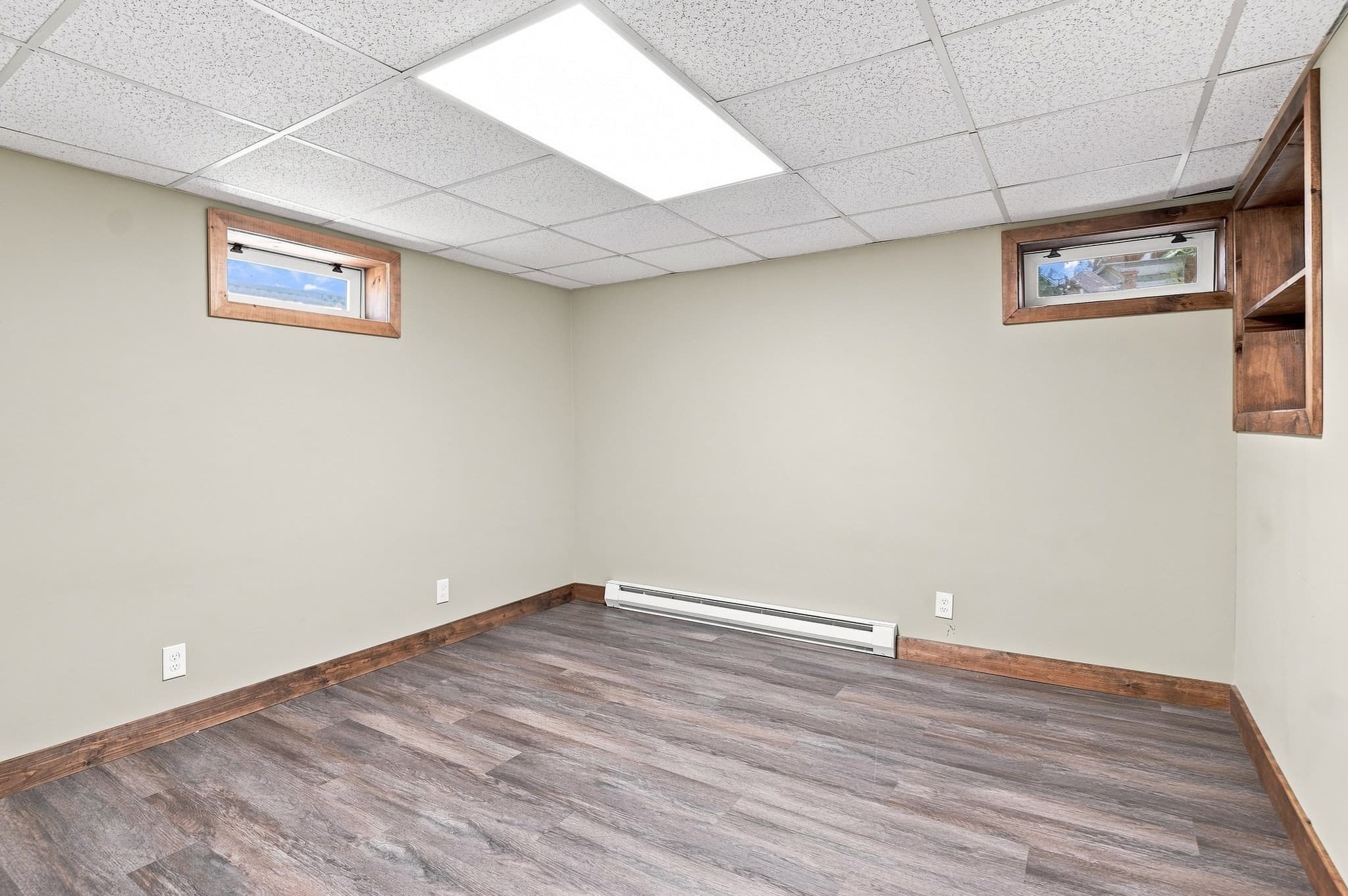 Single Family Residence at 65 Paris Avenue, Worcester MA 01603, Worcester, photo 24 of 35