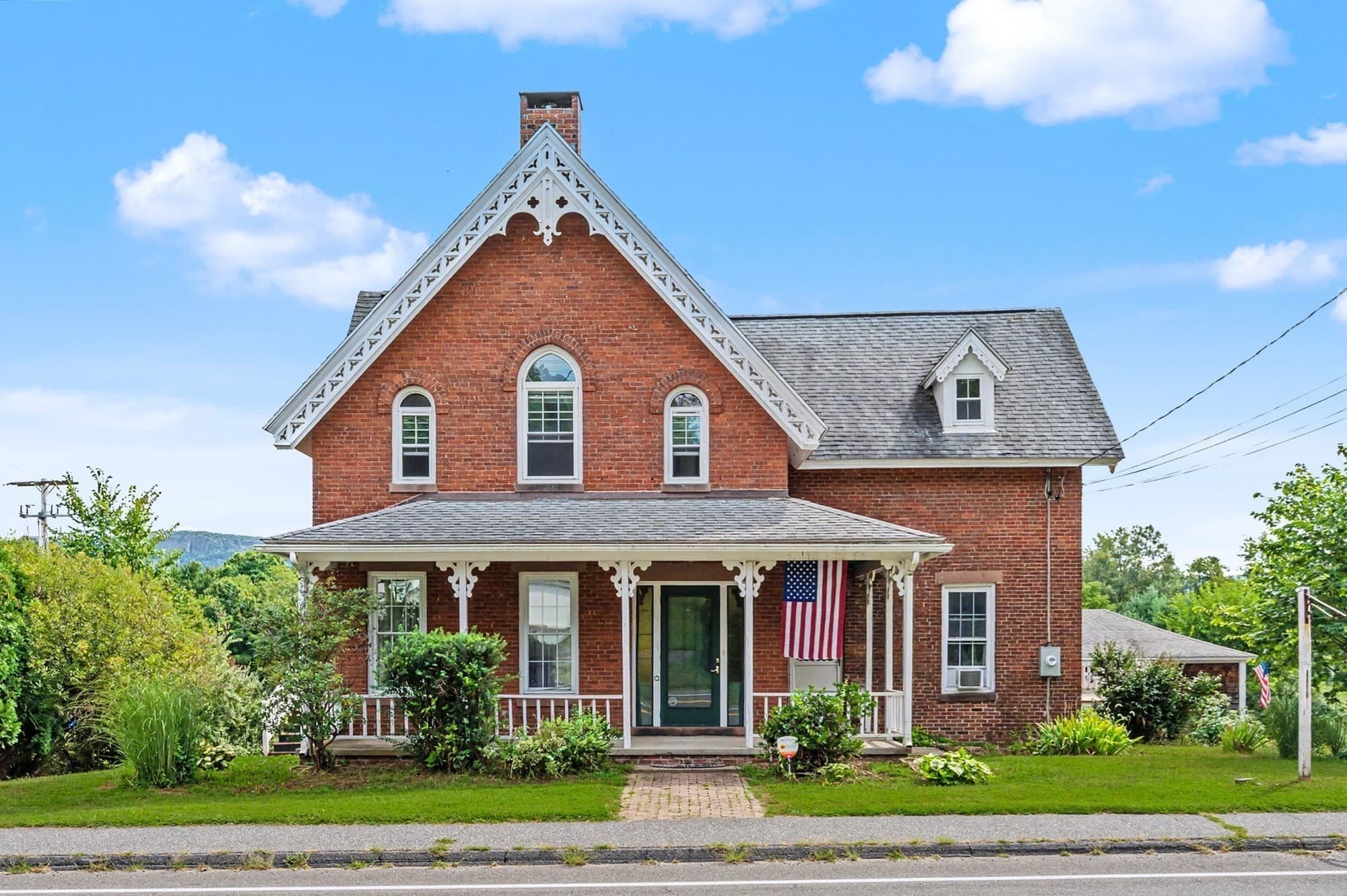 Single Family Residence at 238 Park St, Easthampton MA 01027, Easthampton, photo 3 of 42