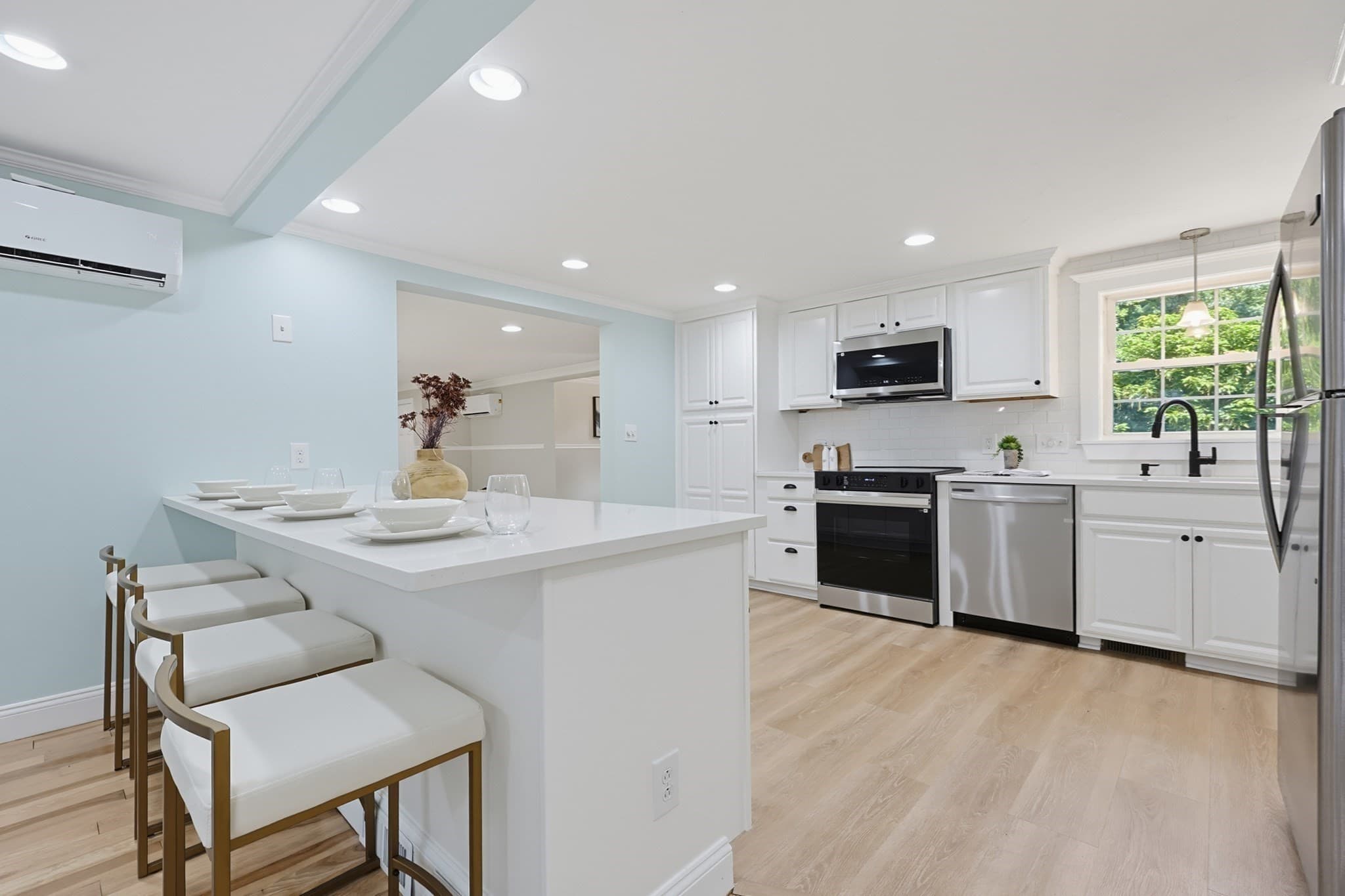 Single Family Residence at 395 Oak St, Franklin MA 02038, Franklin, photo 13 of 42
