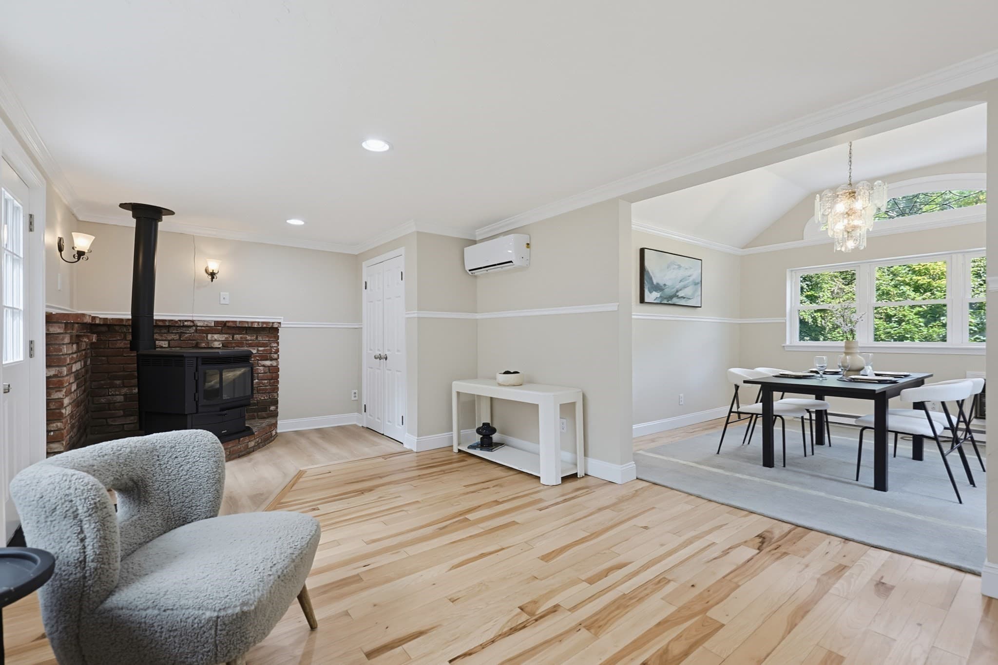 Single Family Residence at 395 Oak St, Franklin MA 02038, Franklin, photo 5 of 42
