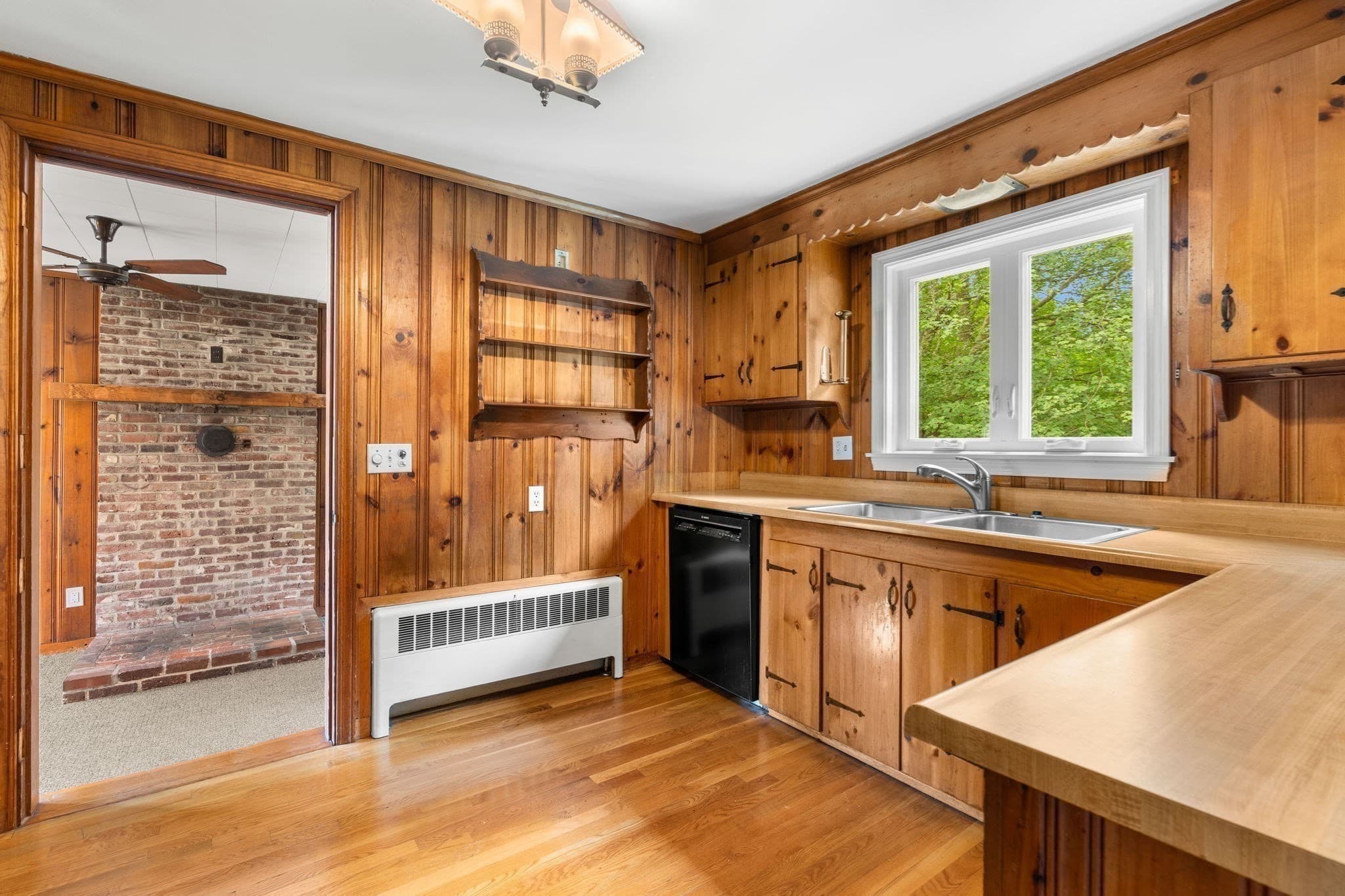 Single Family Residence at 369 Main St, Holden MA 01520, Holden, photo 8 of 42