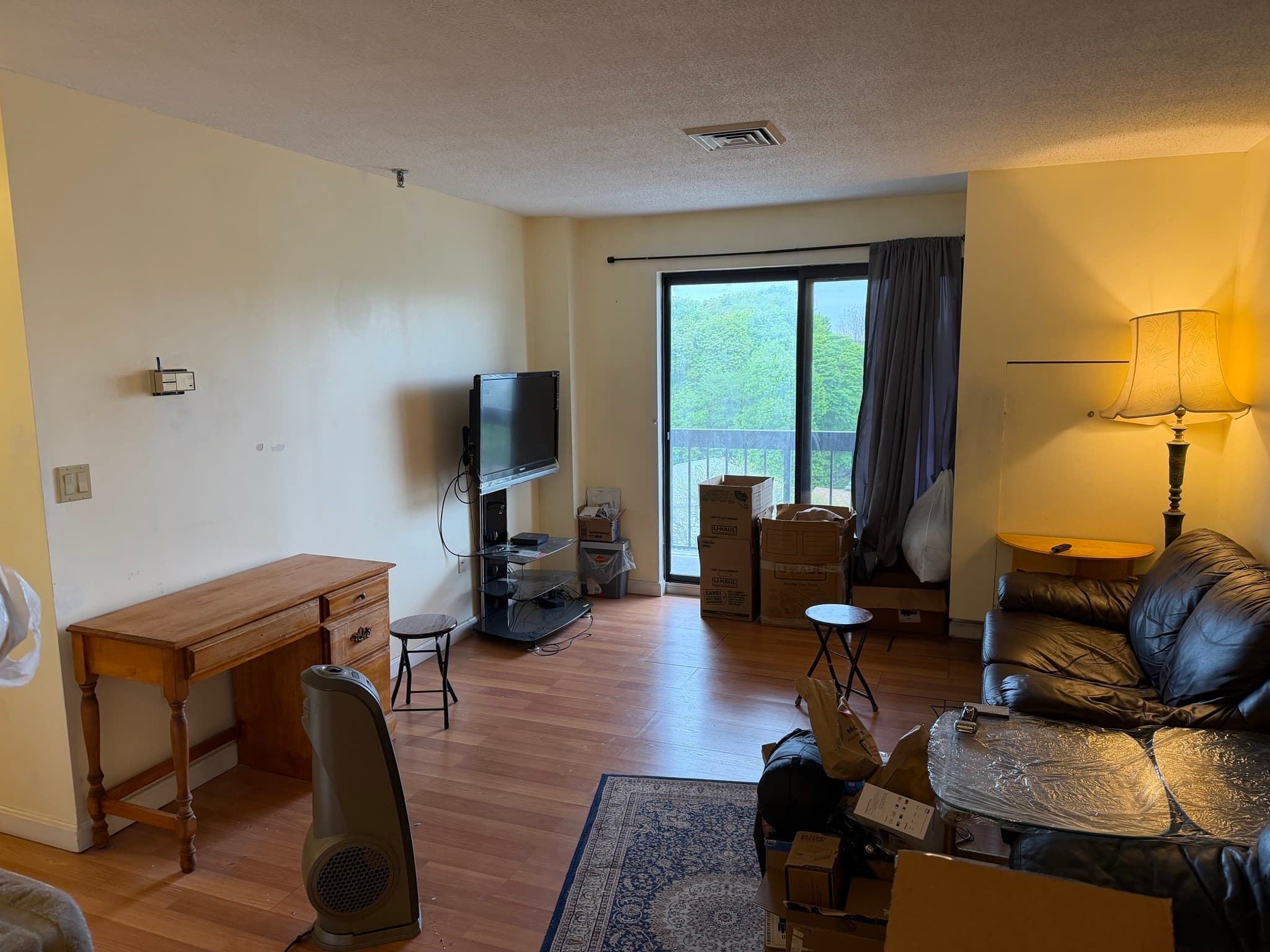 Condominium at 90 Quincy Shore # 519, Quincy MA 02171, Quincy, photo 3 of 12
