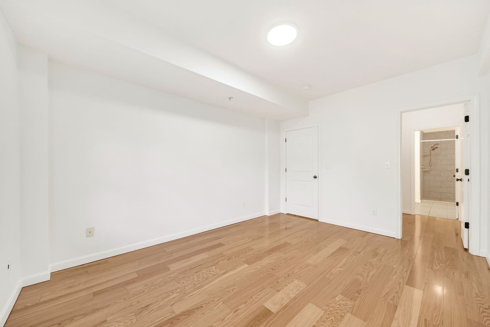 Condominium at 157 Beale Street # 5, Quincy MA 02170, Quincy, photo 24 of 42