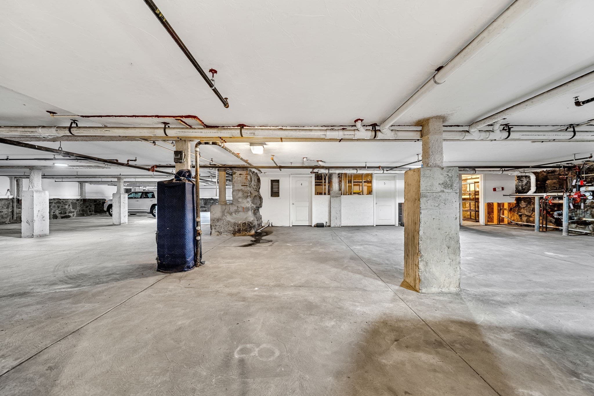 Condominium at 157 Beale Street # 5, Quincy MA 02170, Quincy, photo 37 of 42