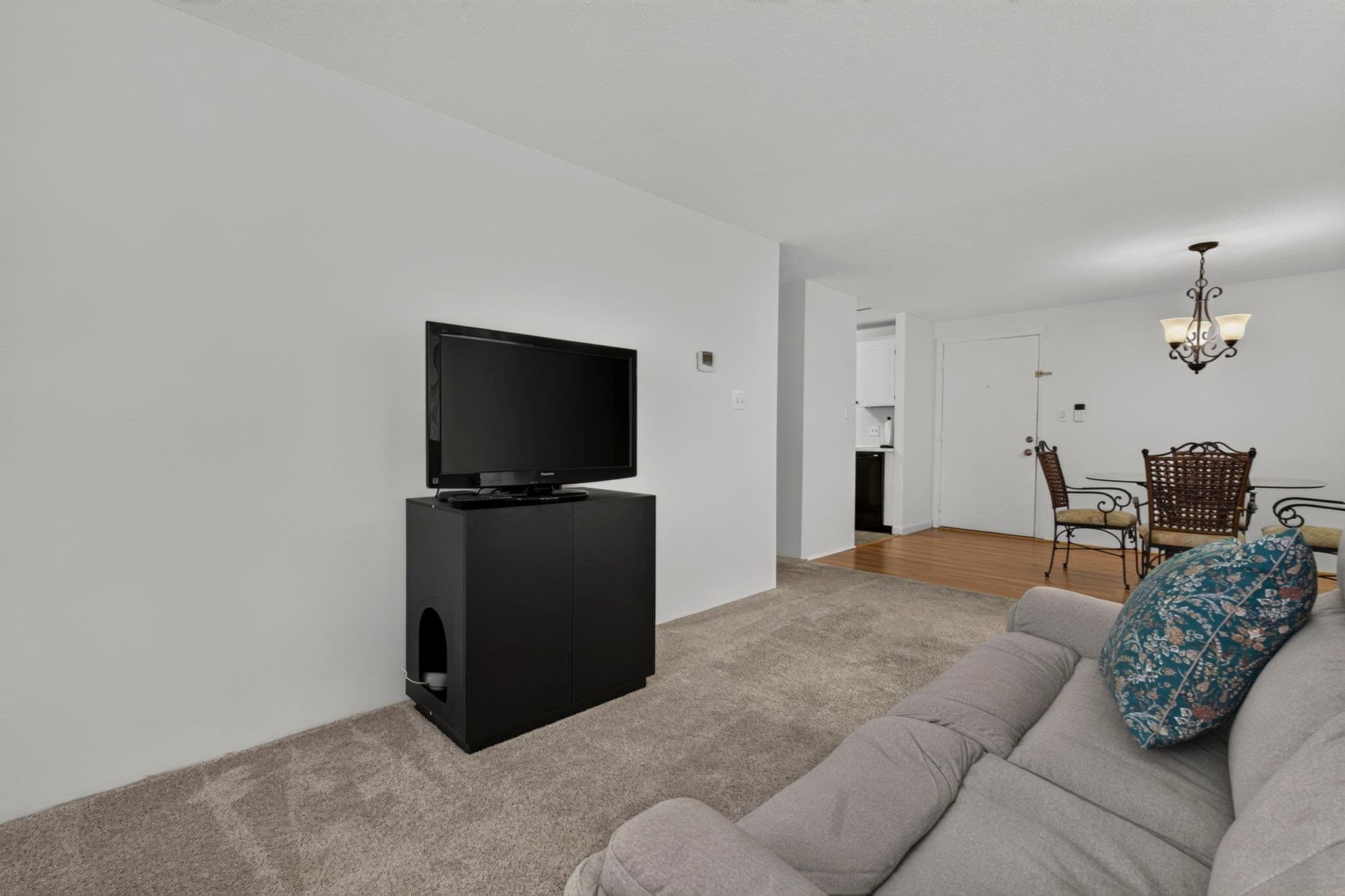 Condominium at 2 Greenbriar Drive # 108, North Reading MA 01867, North Reading, photo 9 of 24