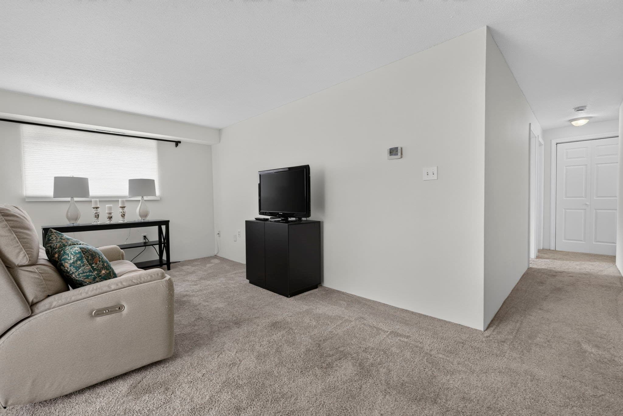 Condominium at 2 Greenbriar Drive # 108, North Reading MA 01867, North Reading, photo 10 of 24