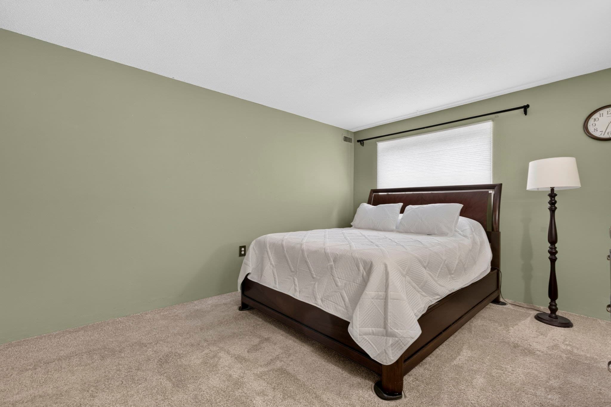 Condominium at 2 Greenbriar Drive # 108, North Reading MA 01867, North Reading, photo 14 of 24