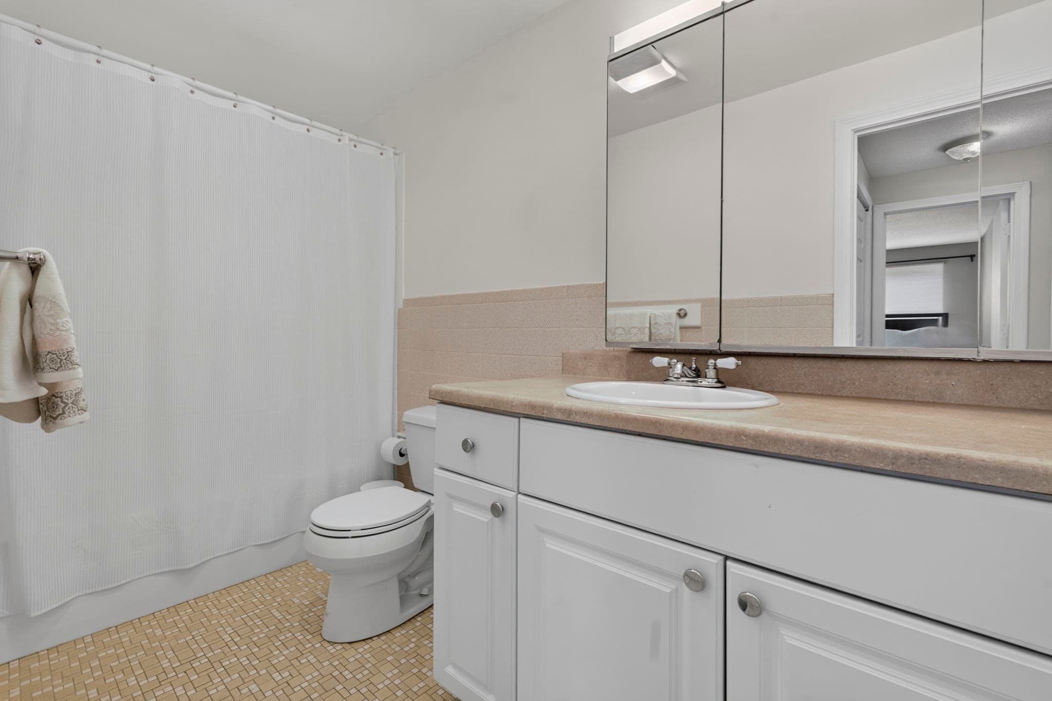 Condominium at 2 Greenbriar Drive # 108, North Reading MA 01867, North Reading, photo 19 of 24