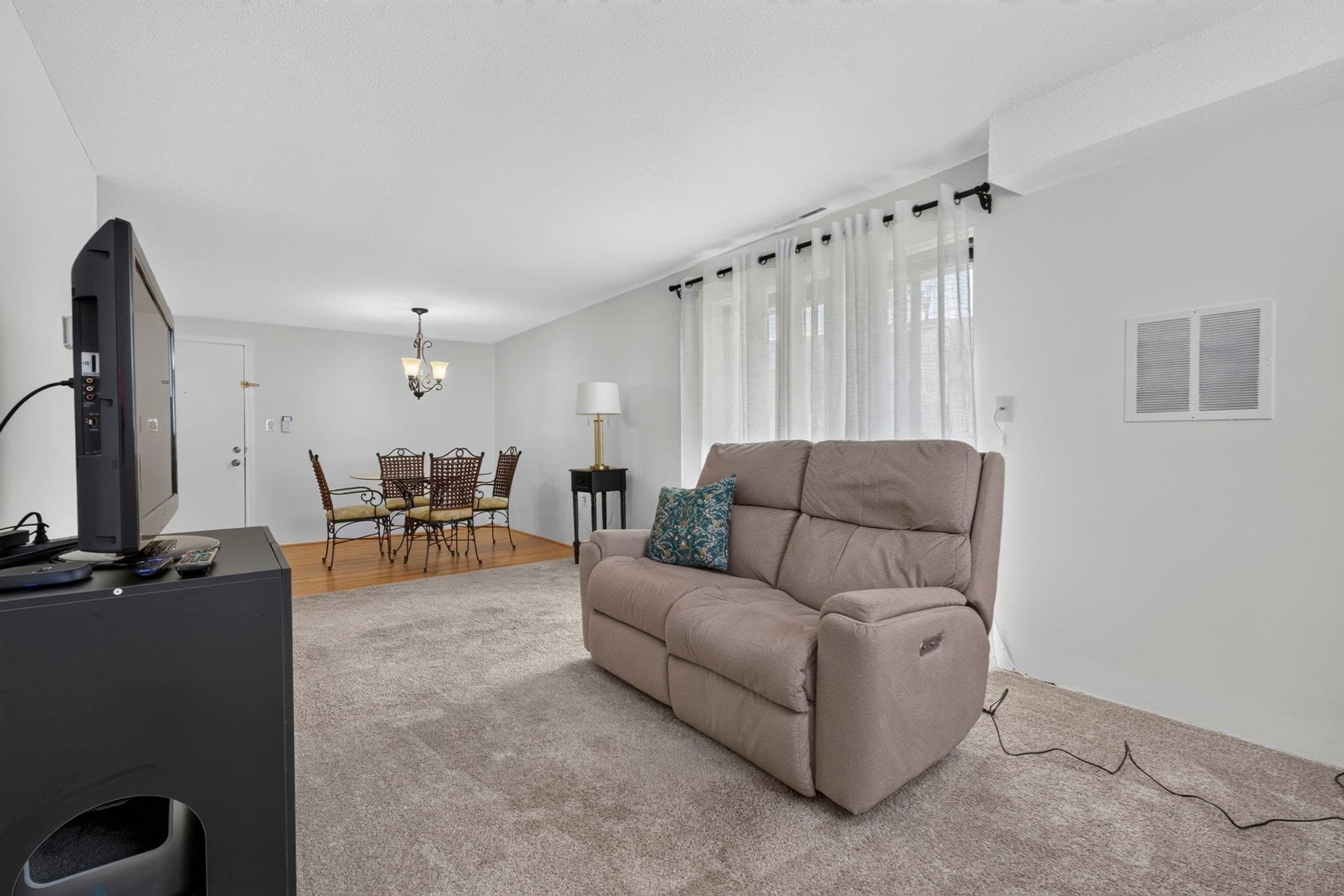 Condominium at 2 Greenbriar Drive # 108, North Reading MA 01867, North Reading, photo 8 of 24