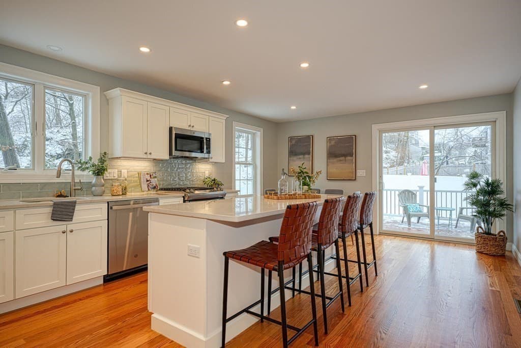 Condominium at 64R Brattle Street # 1, Arlington MA 02474, Arlington, photo 5 of 31