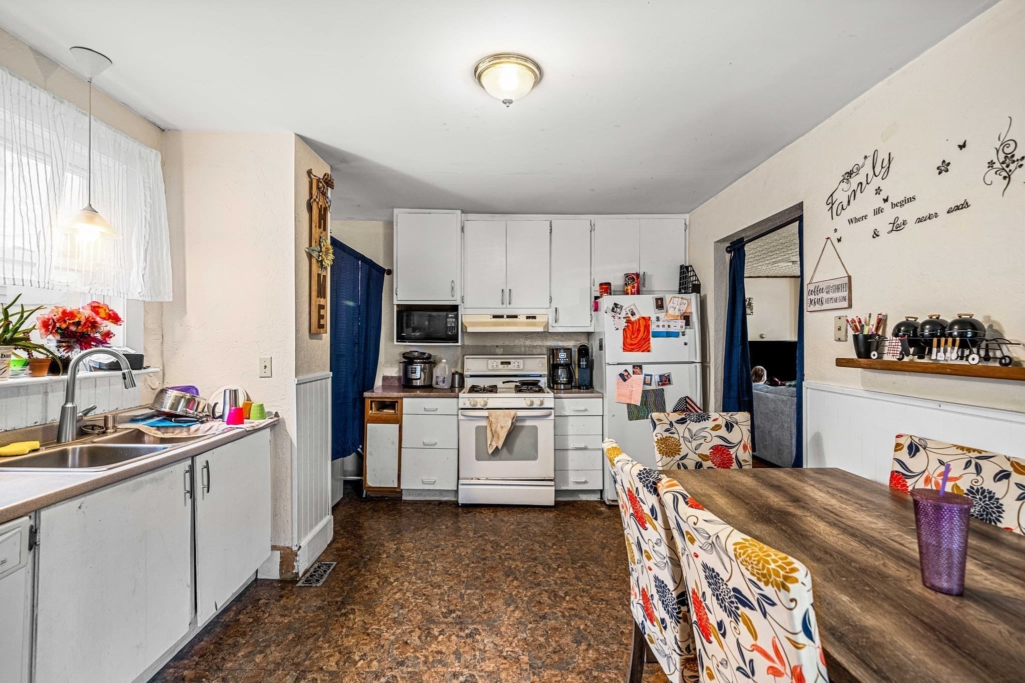3 Family at 1384-1386 Gorham St, Lowell MA 01852, Lowell, photo 11 of 41