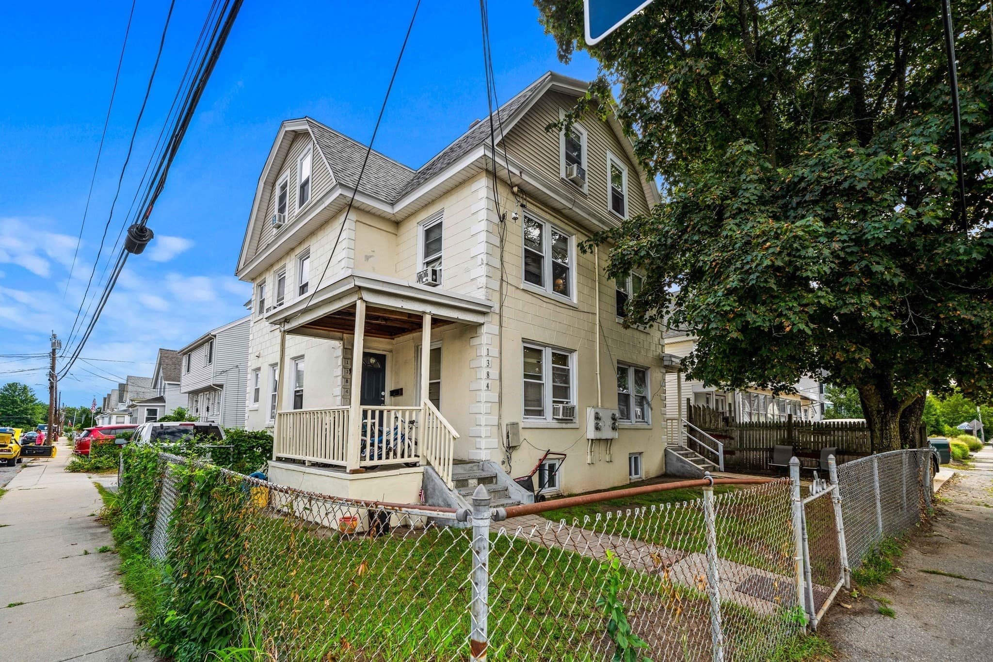 3 Family at 1384-1386 Gorham St, Lowell MA 01852, Lowell, photo 4 of 41