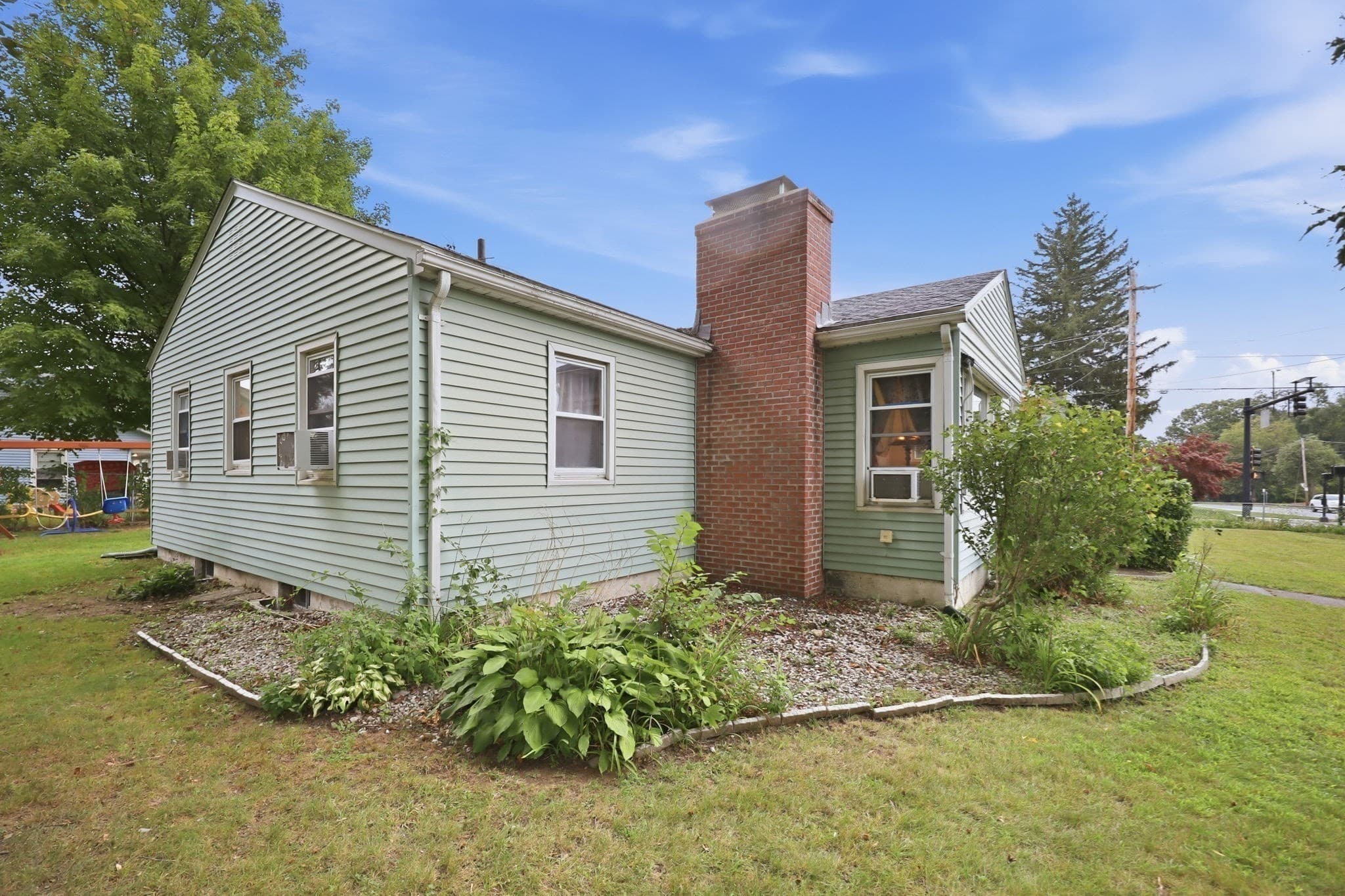 Single Family Residence at 101 Court St, Westfield MA 01085, Westfield, photo 2 of 33