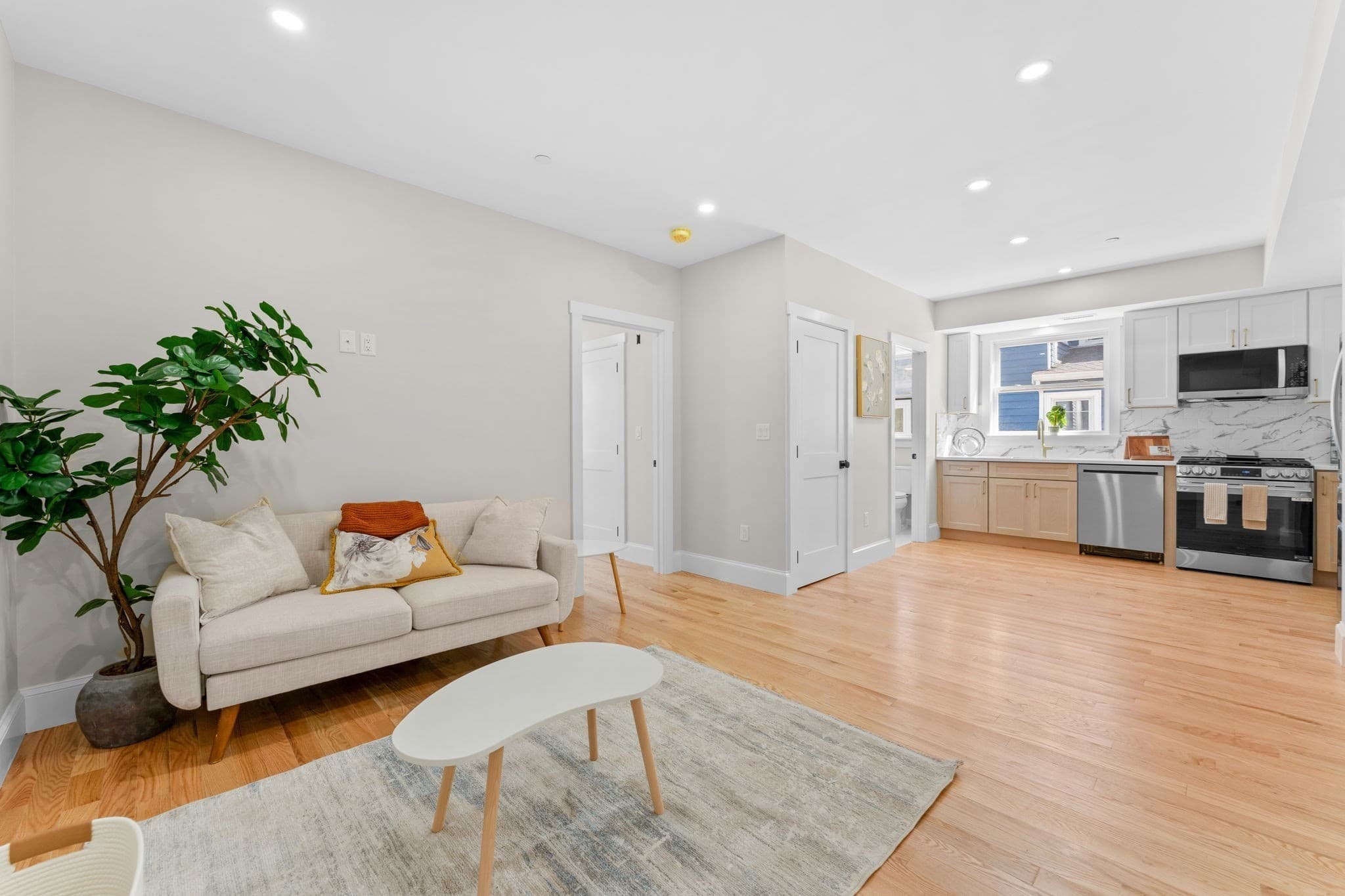 Condominium at 194 Washington Ave # 2, Winthrop MA 02152, Winthrop, photo 2 of 21