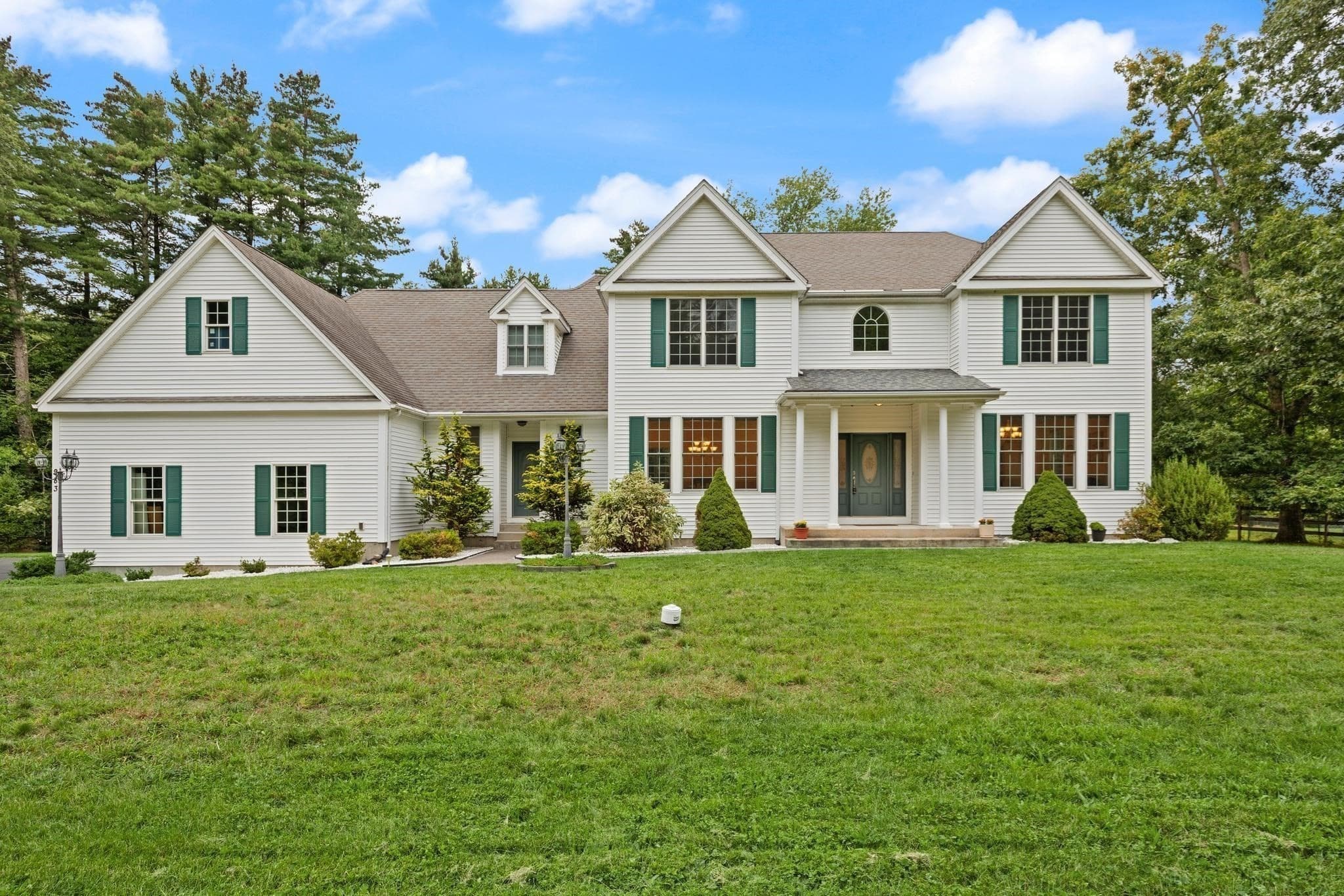 983 Depot Rd, Boxborough MA 01719