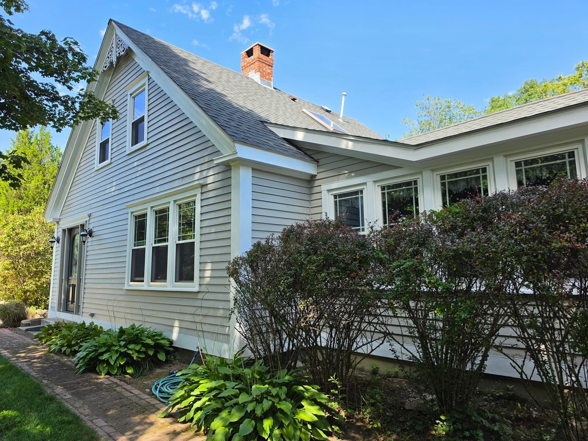 Single Family Residence at 294 Plymouth St, Middleboro MA 02346, Middleboro, photo 4 of 32