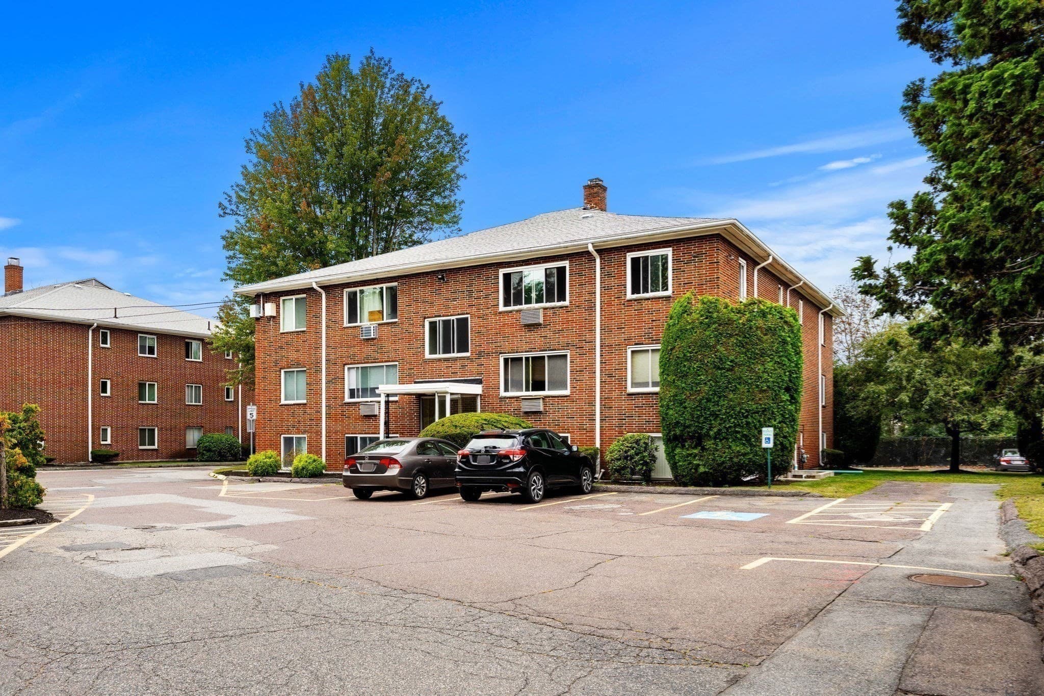 Condominium at 3 Albert Dr # 11, Woburn MA 01801, Woburn, photo 15 of 15