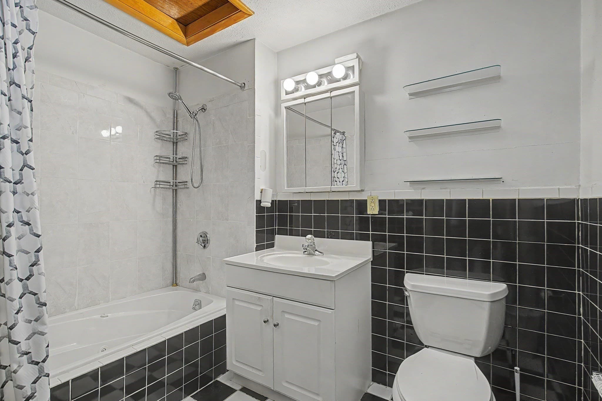 Condominium at 15 Marion St # F, Boston MA 02131, Boston, photo 13 of 21