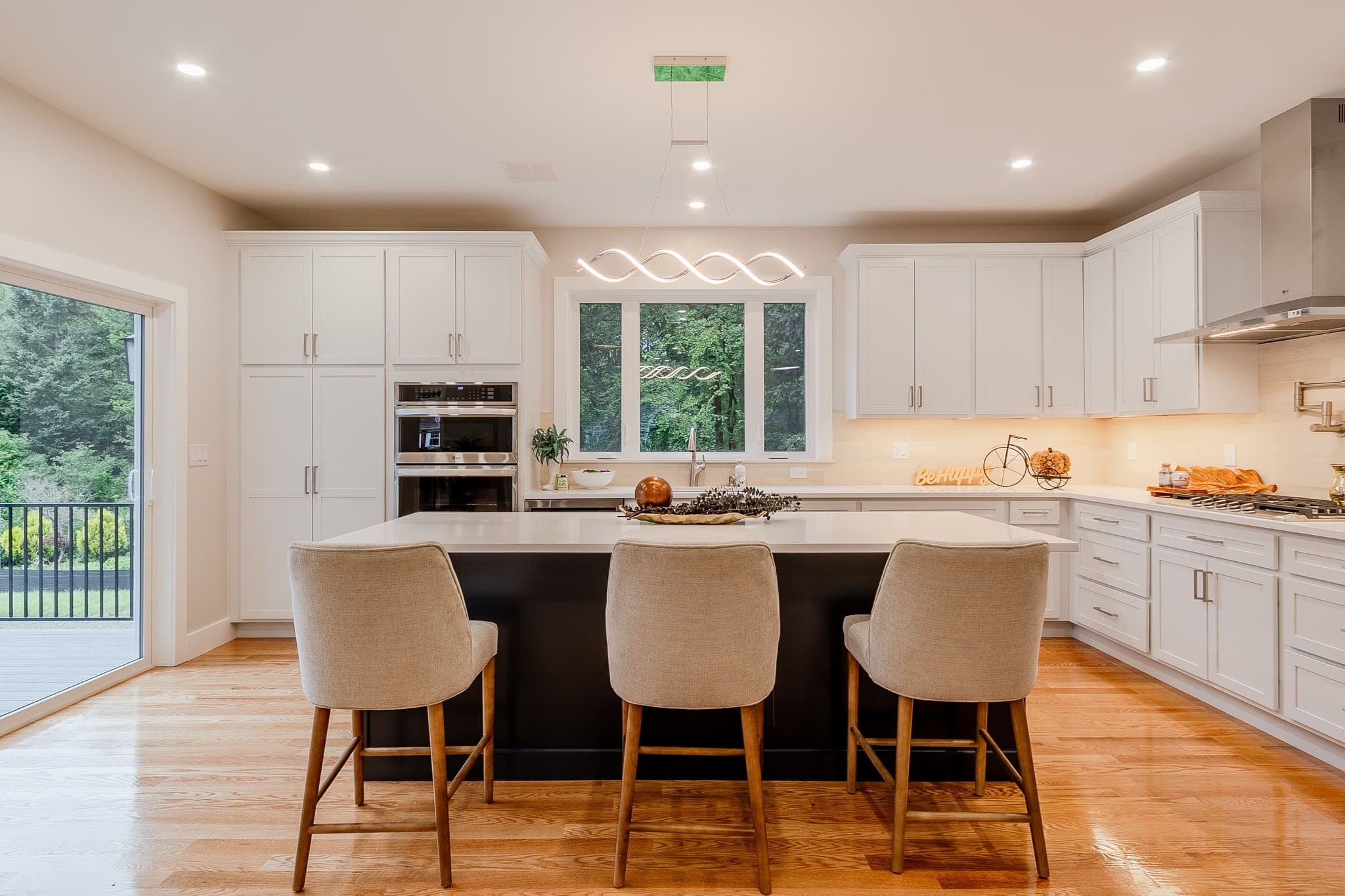 Single Family Residence at 41 Morse Ave, Wilmington MA 01887, Wilmington, photo 10 of 42