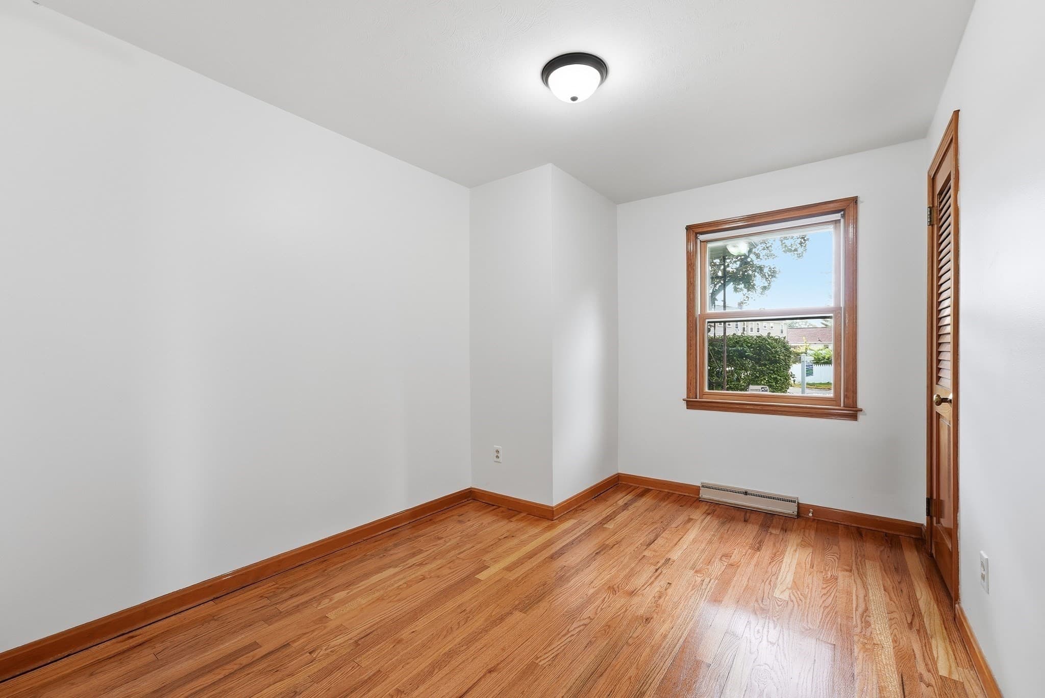 Single Family Residence at 30 French St, Springfield MA 01104, Springfield, photo 15 of 38