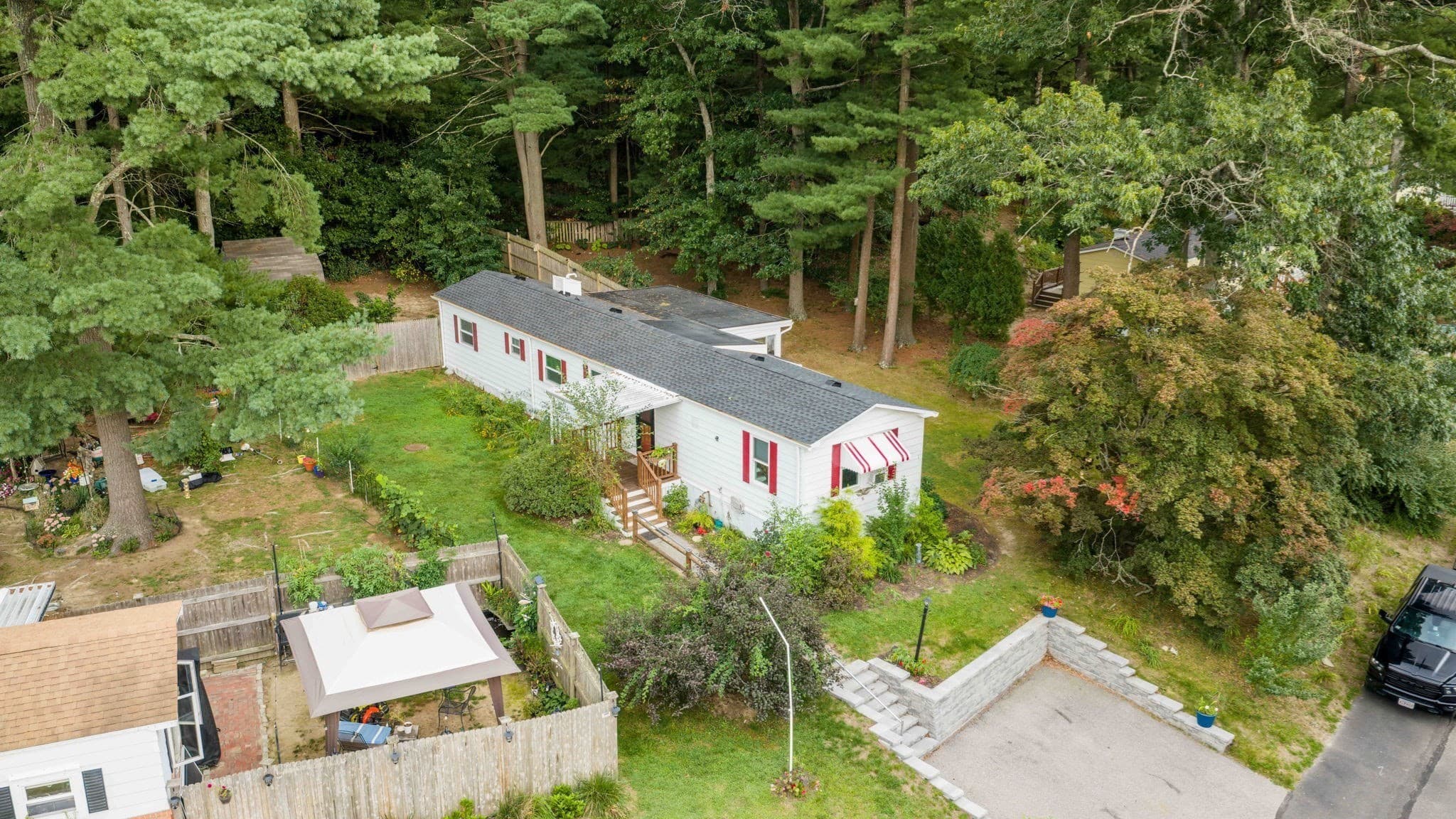 Mobile Home at 36 Haskell Cir, Lakeville MA 02347, Lakeville, photo 4 of 24