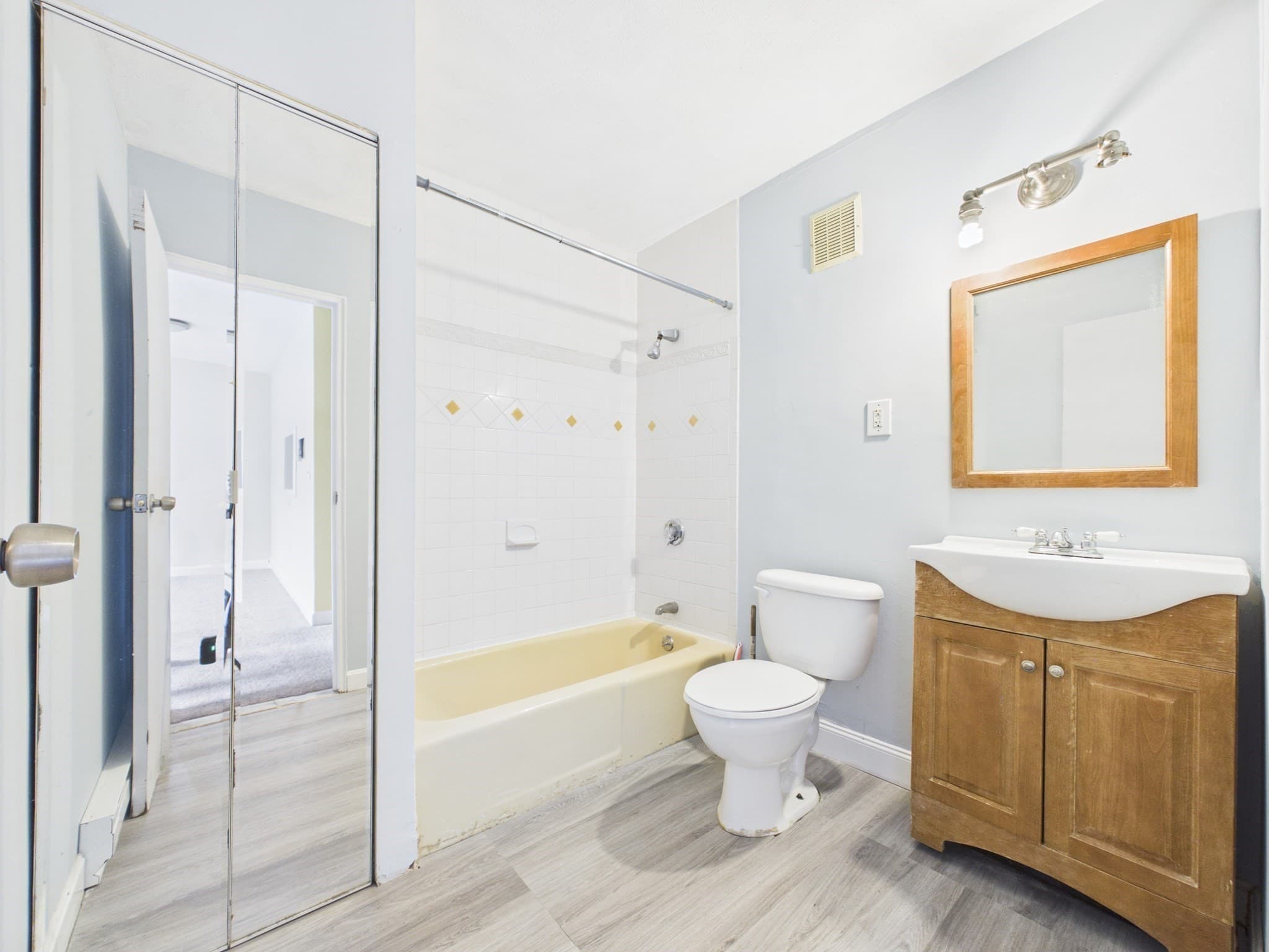 Condominium at 67 Milliken # 24, Franklin MA 02038, Franklin, photo 12 of 13