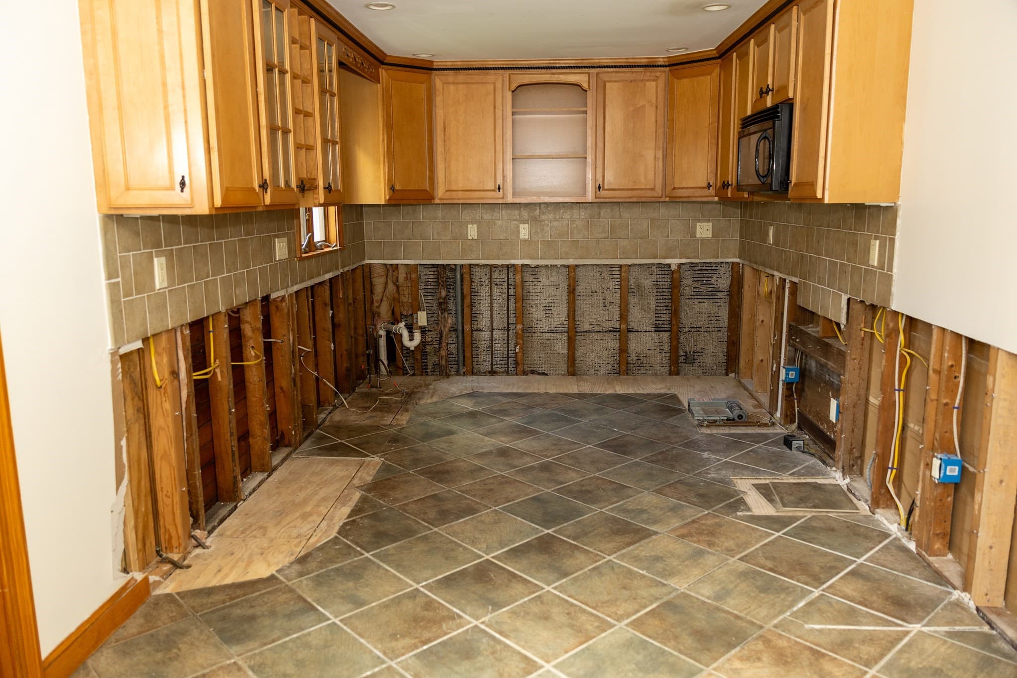 Single Family Residence at 19 Eastland Rd, Boston MA 02130, photo 9 of 35