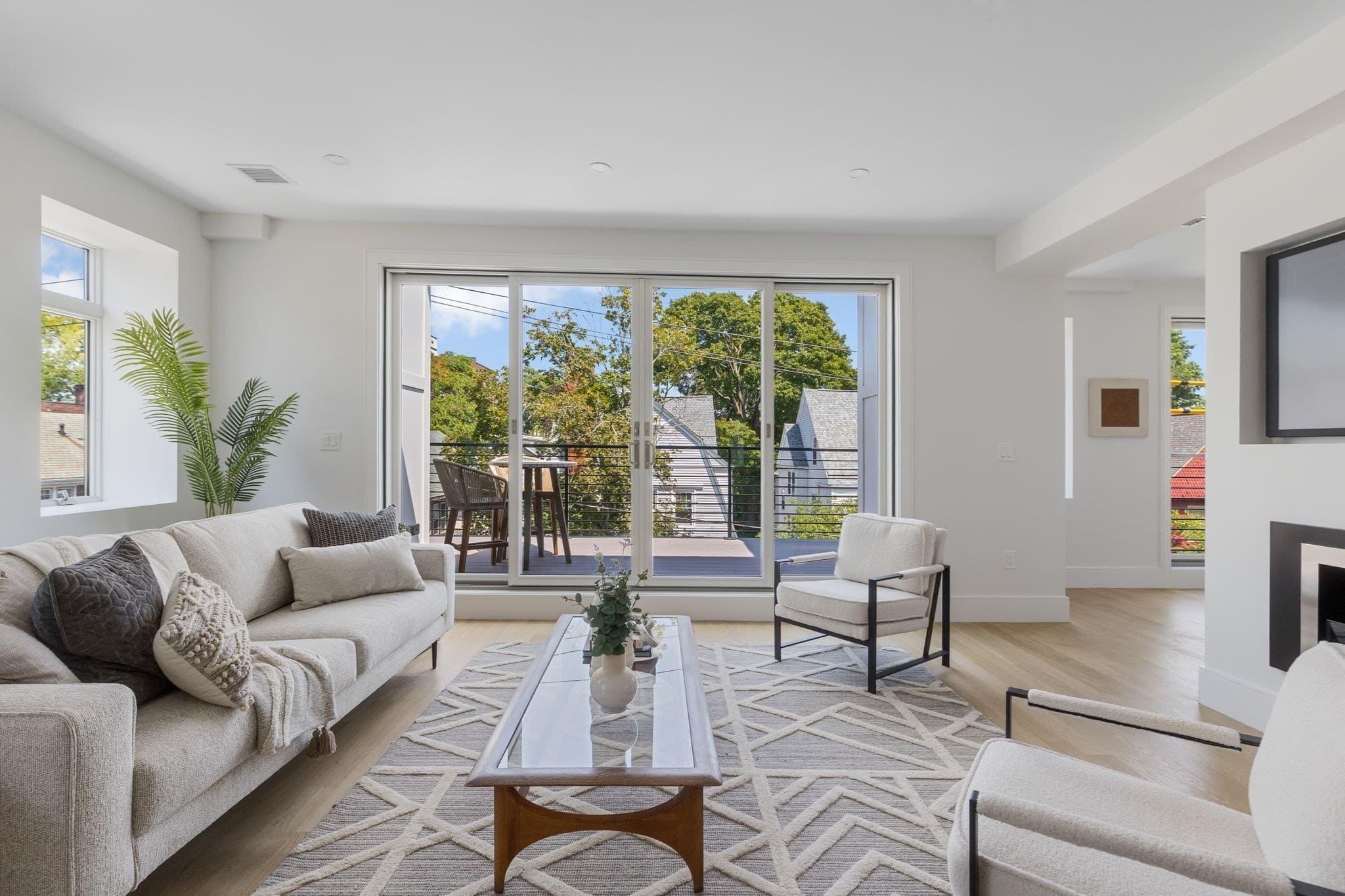24 Auburn PH, Brookline MA 02446