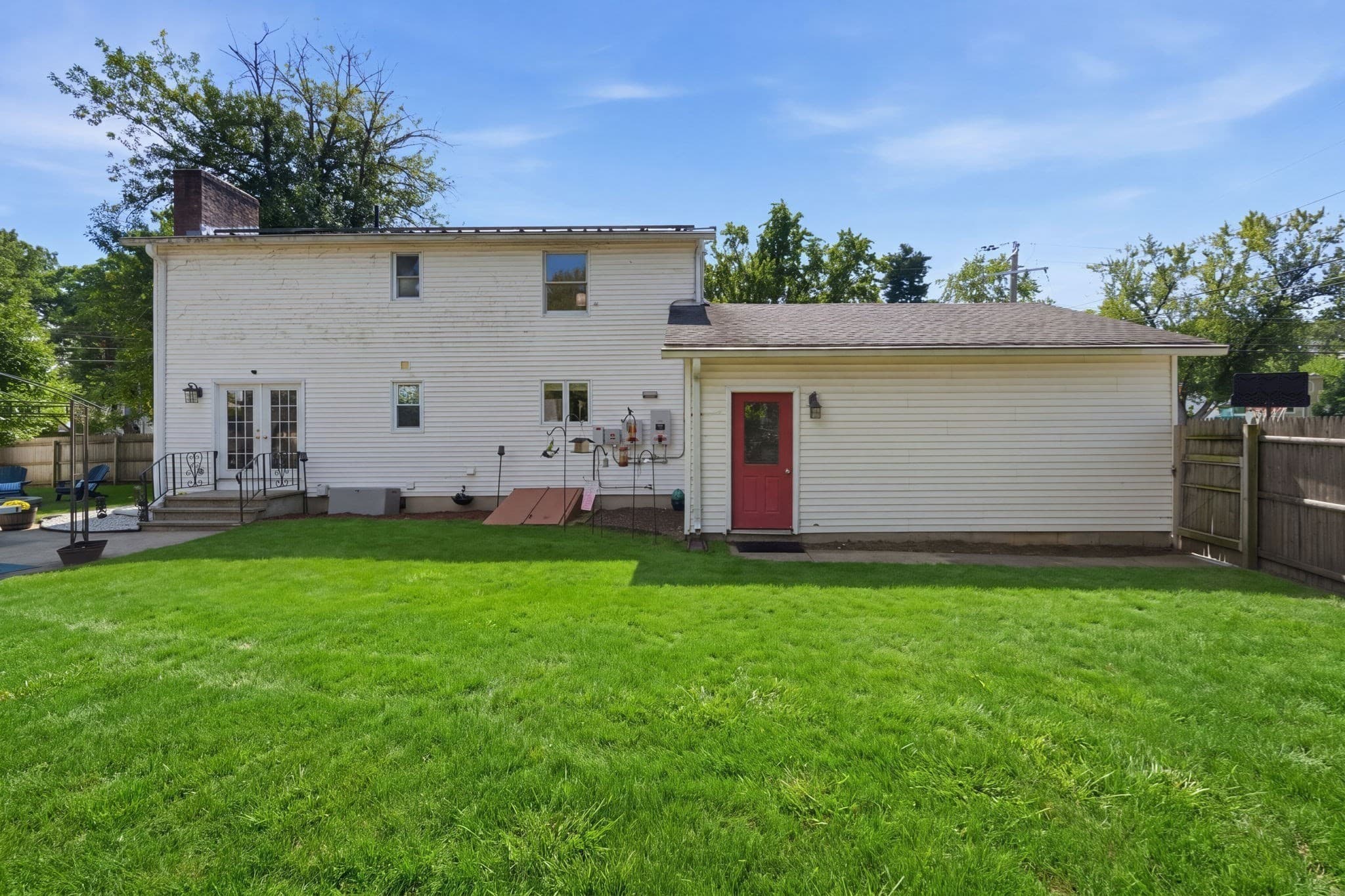 Single Family Residence at 380 Plumtree Rd, Springfield MA 01118, Springfield, photo 37 of 42