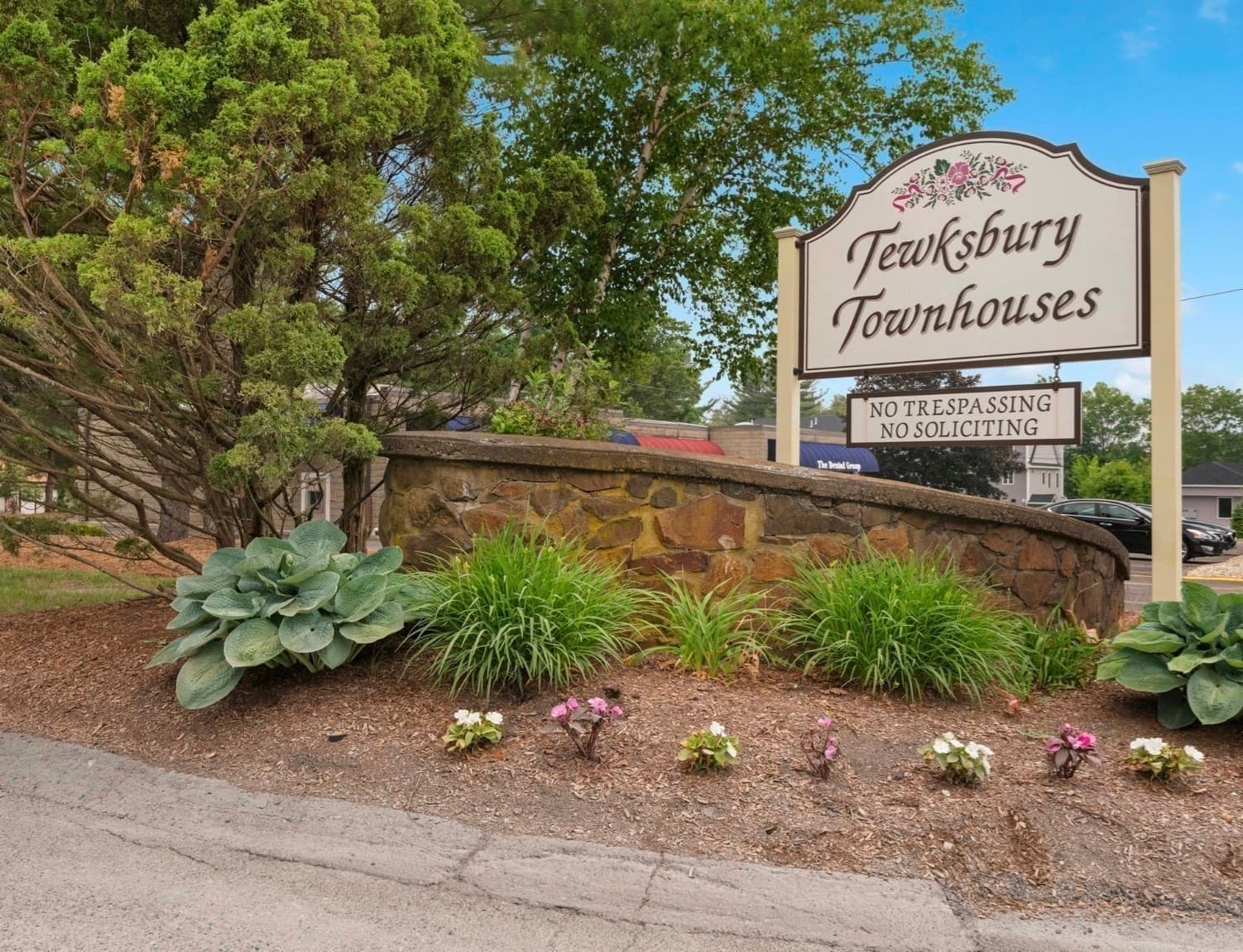 37 Decarolis Dr # 37, Tewksbury MA 01876