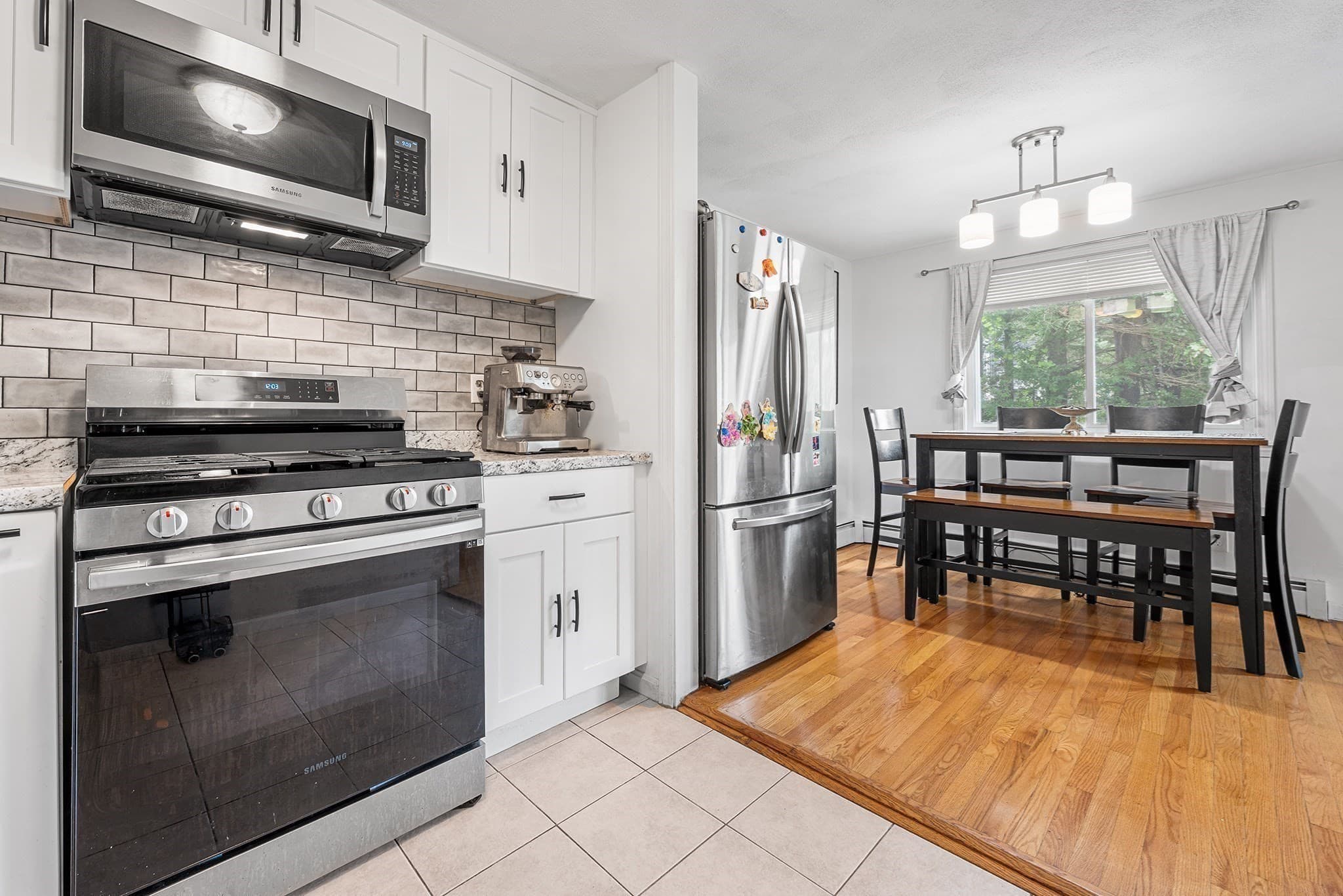 Condominium at 37 Decarolis Dr # 37, Tewksbury MA 01876, Tewksbury, photo 8 of 22