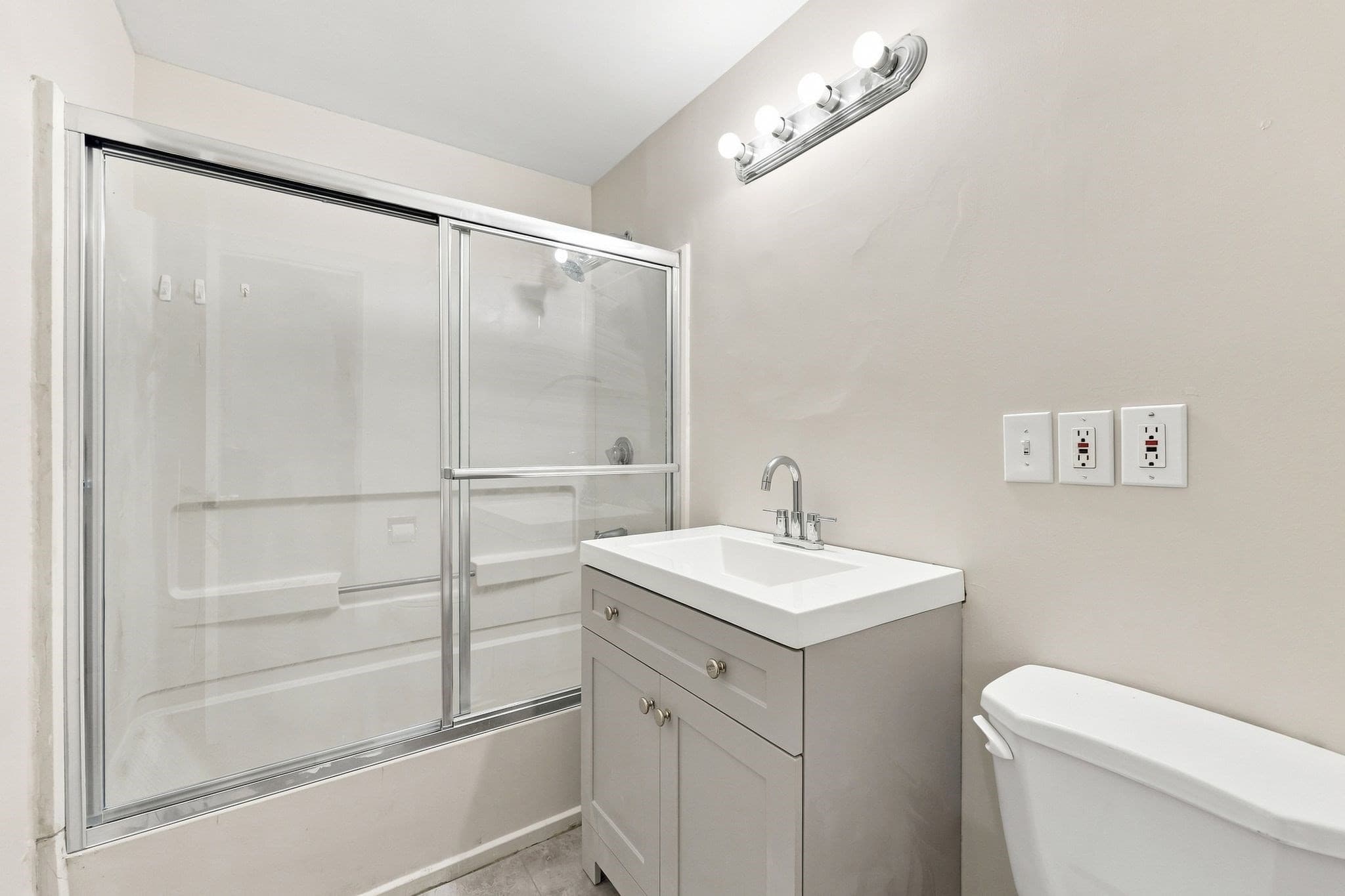 Single Family Residence at 76 Daley St, Chicopee MA 01013, Chicopee, photo 33 of 37