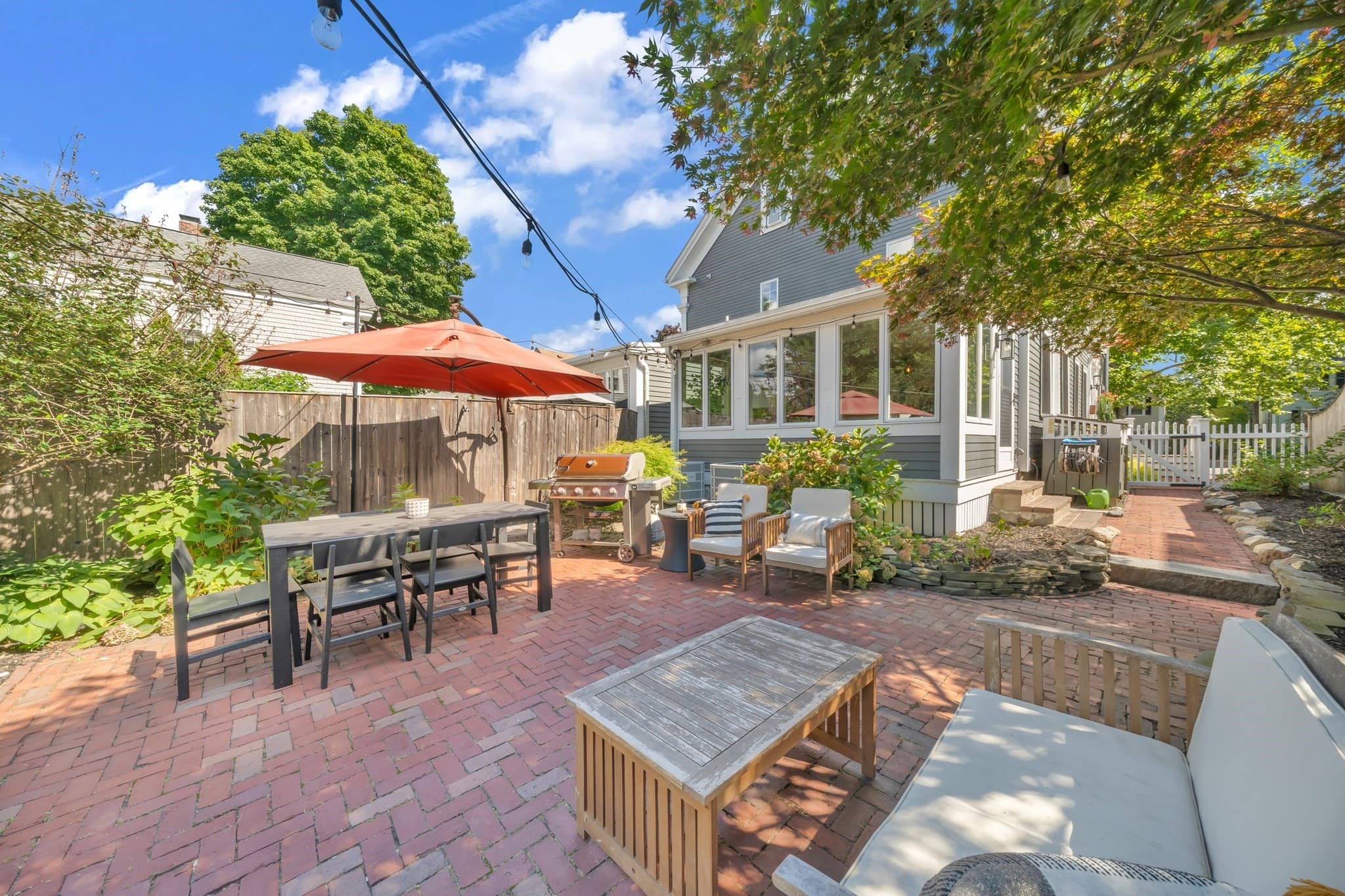 Single Family Residence at 18 Broad St, Newburyport MA 01950, Newburyport, photo 4 of 39