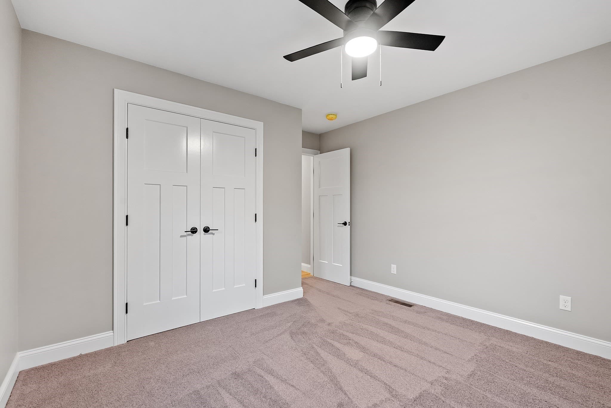 Single Family Residence at 262 Glenwood Rd, Rutland MA 01543, Rutland, photo 17 of 28