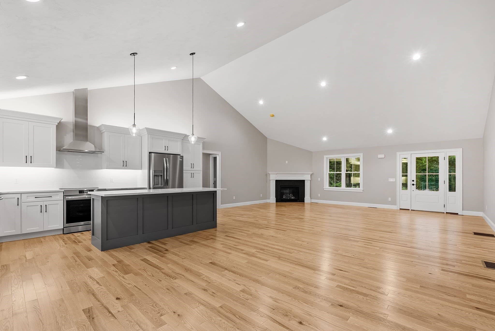 Single Family Residence at 262 Glenwood Rd, Rutland MA 01543, Rutland, photo 3 of 28