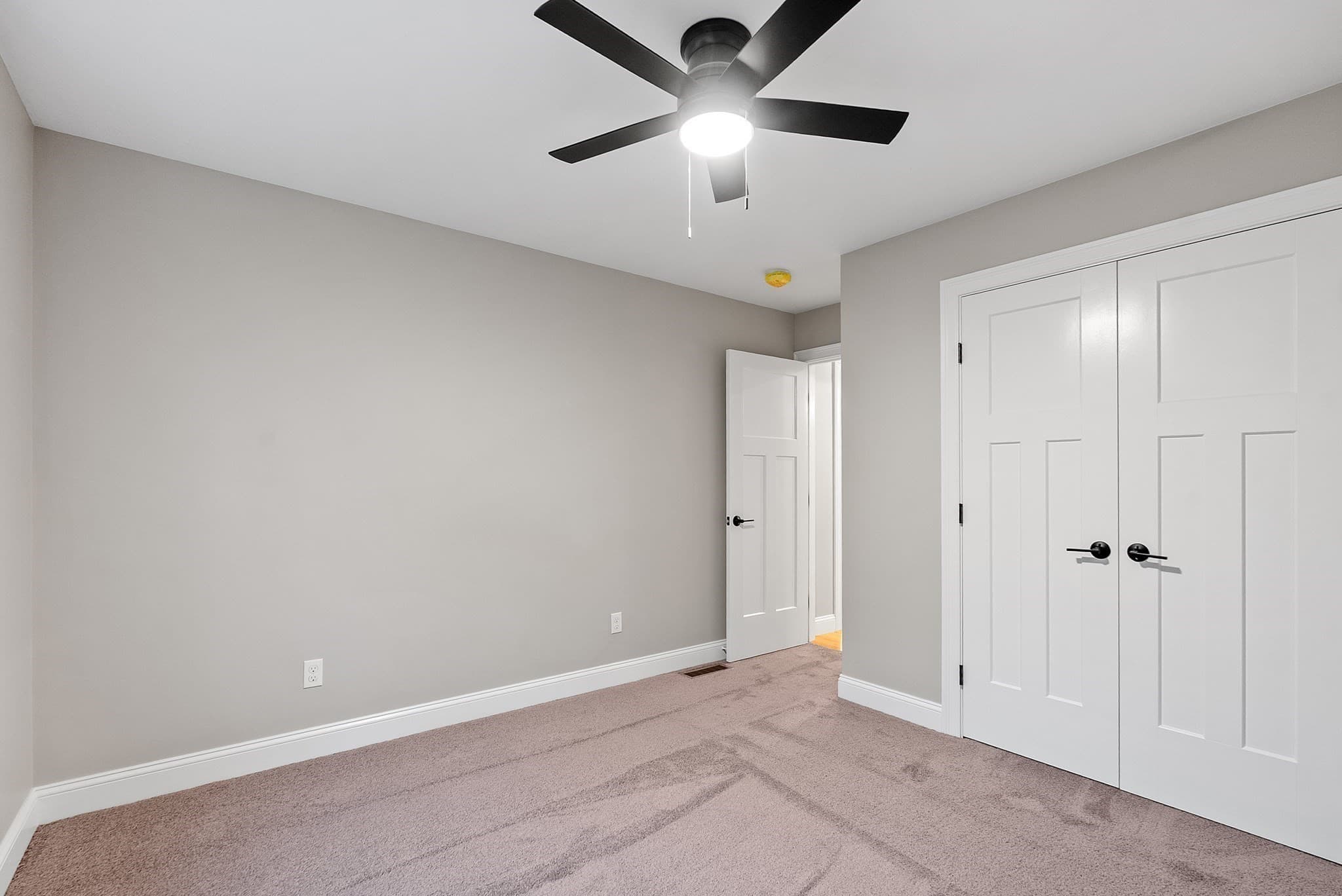 Single Family Residence at 262 Glenwood Rd, Rutland MA 01543, Rutland, photo 20 of 28