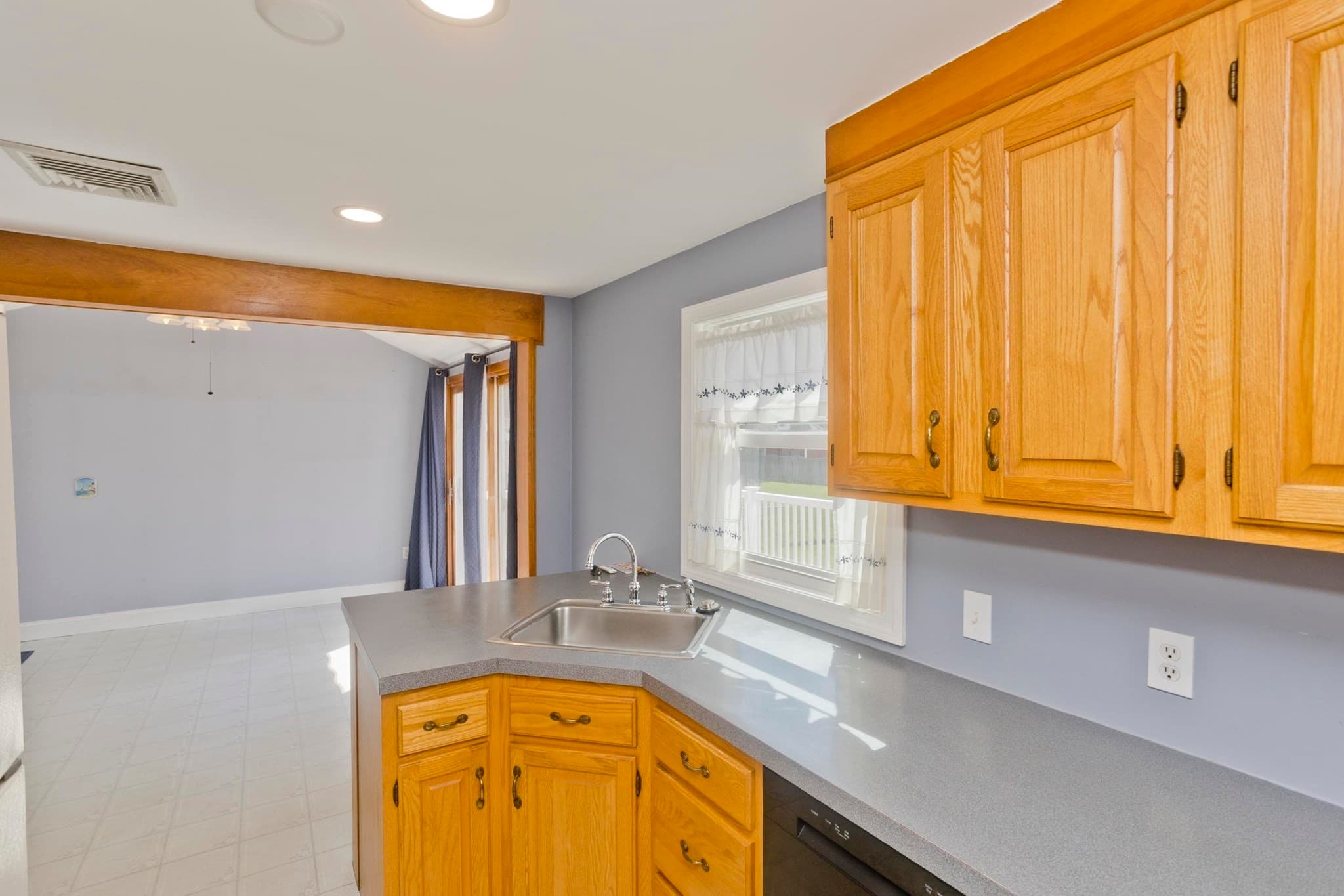 Single Family Residence at 14 Philip St, Ludlow MA 01056, Ludlow, photo 13 of 42