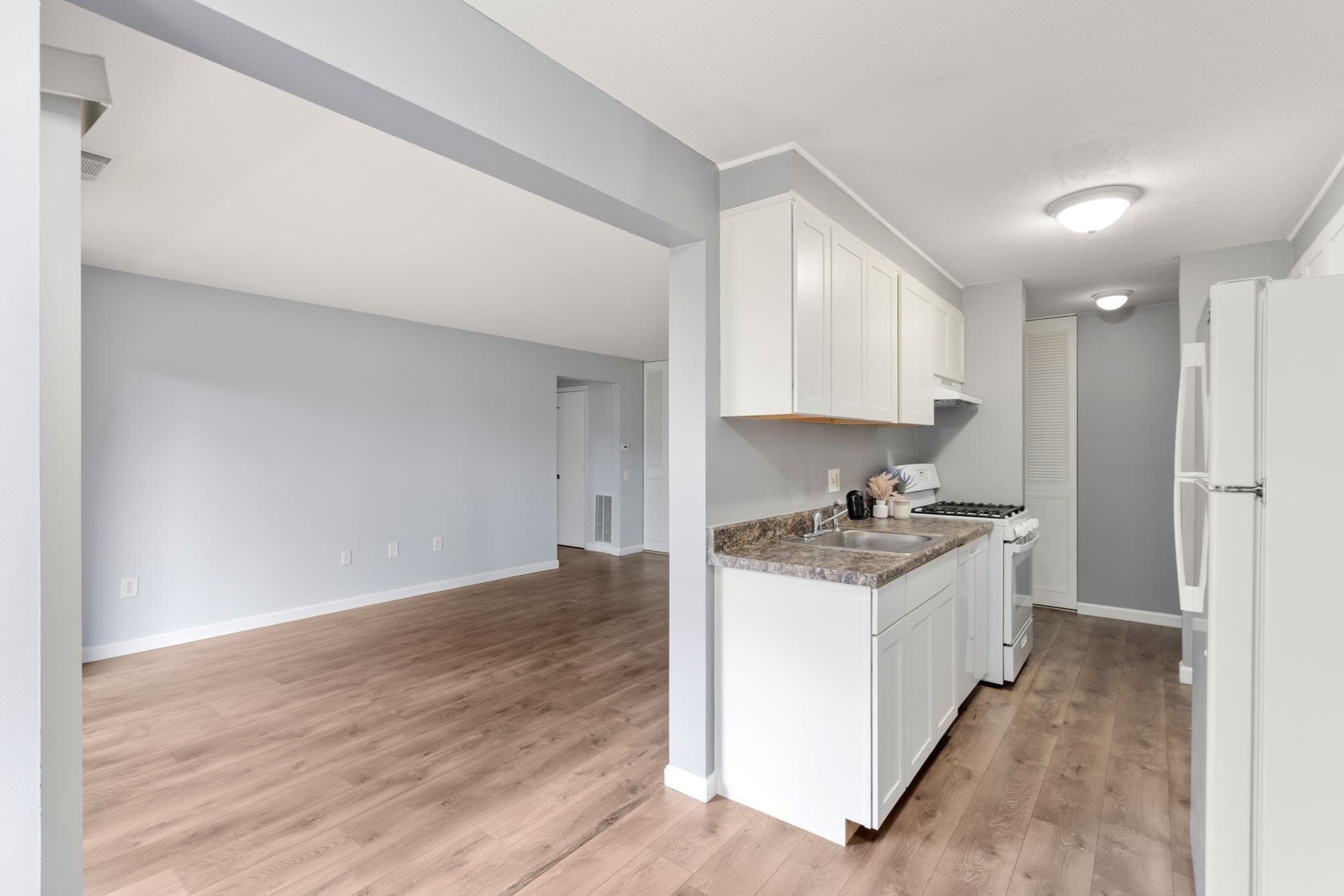 Condominium at 64 Shrewsbury Green Dr, Shrewsbury MA 01545, Shrewsbury, photo 13 of 23