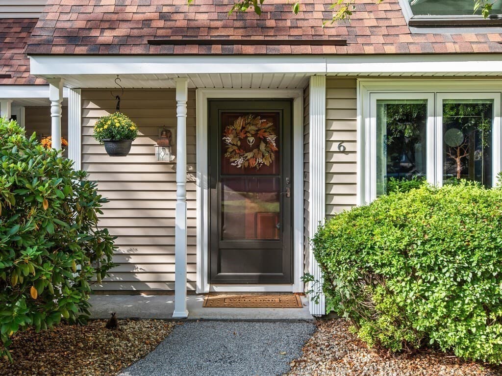 Condominium at 66 Pleasant St # 6, Oxford MA 01537, Oxford, photo 3 of 41